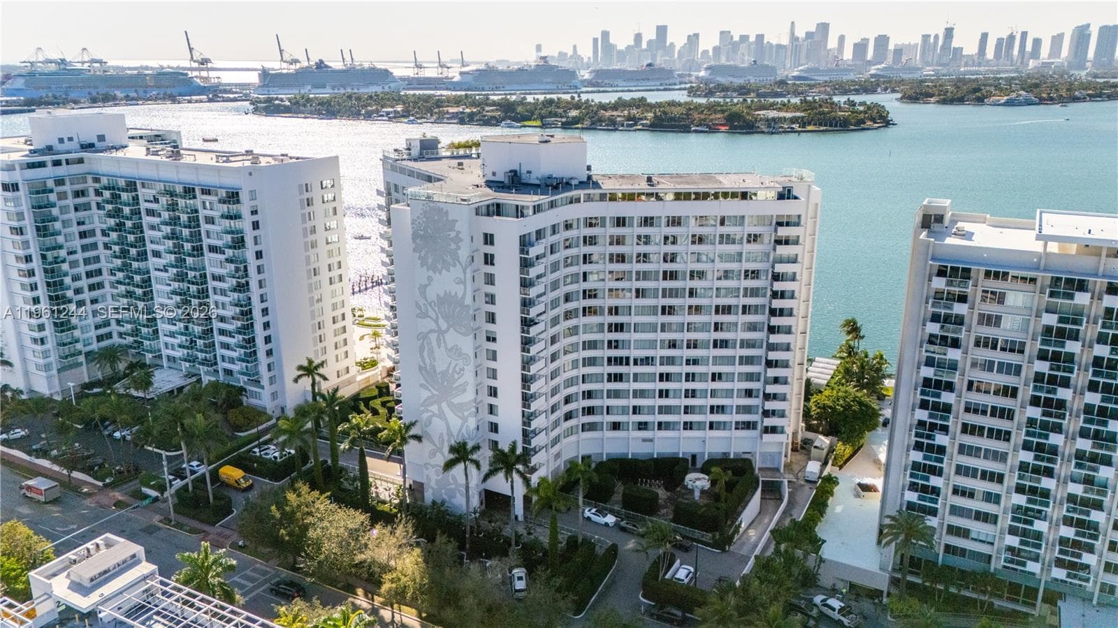 1100 West Ave # 408, Miami Beach FL 33139 — 35