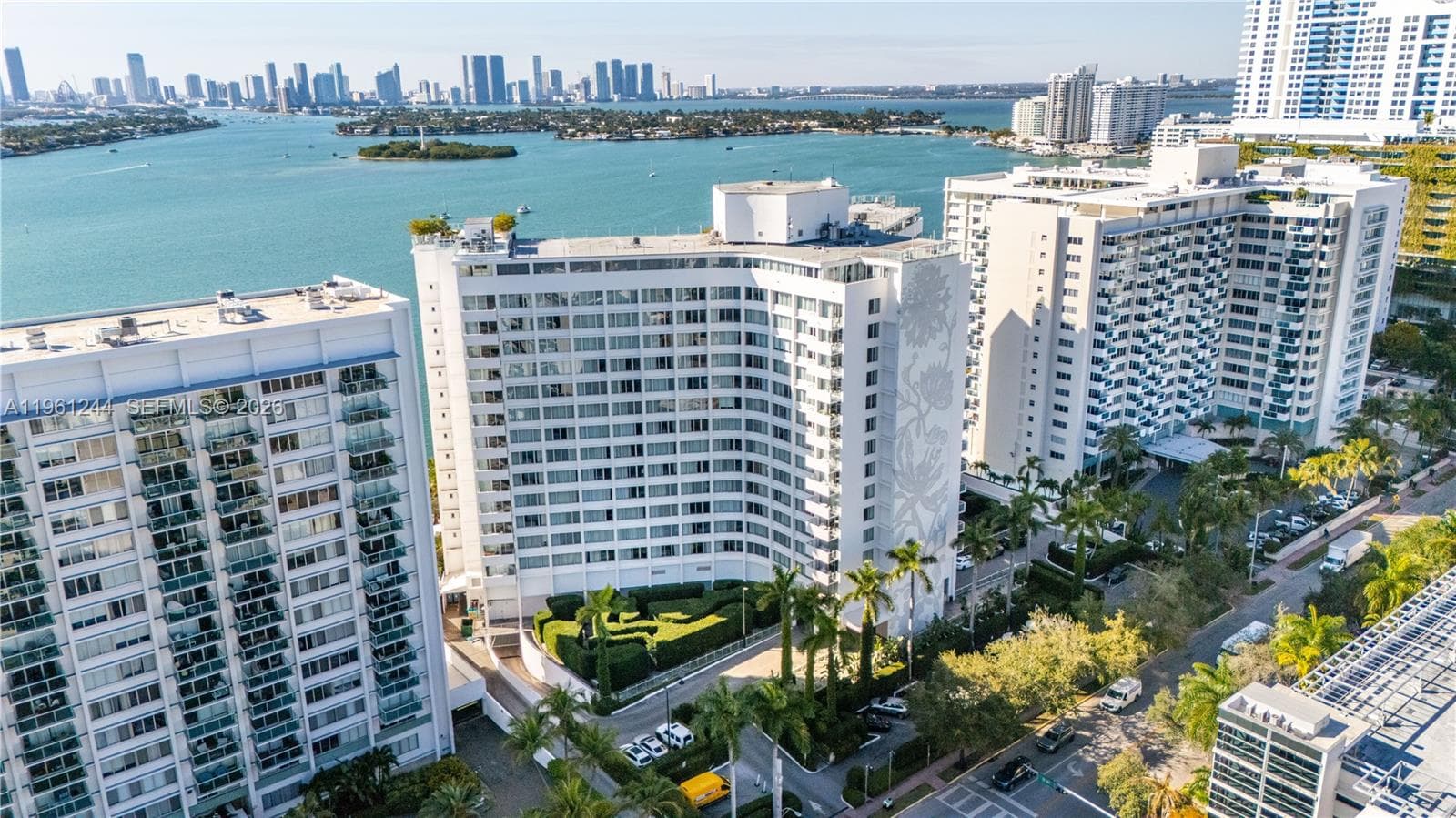1100 West Ave # 408, Miami Beach FL 33139 — 39