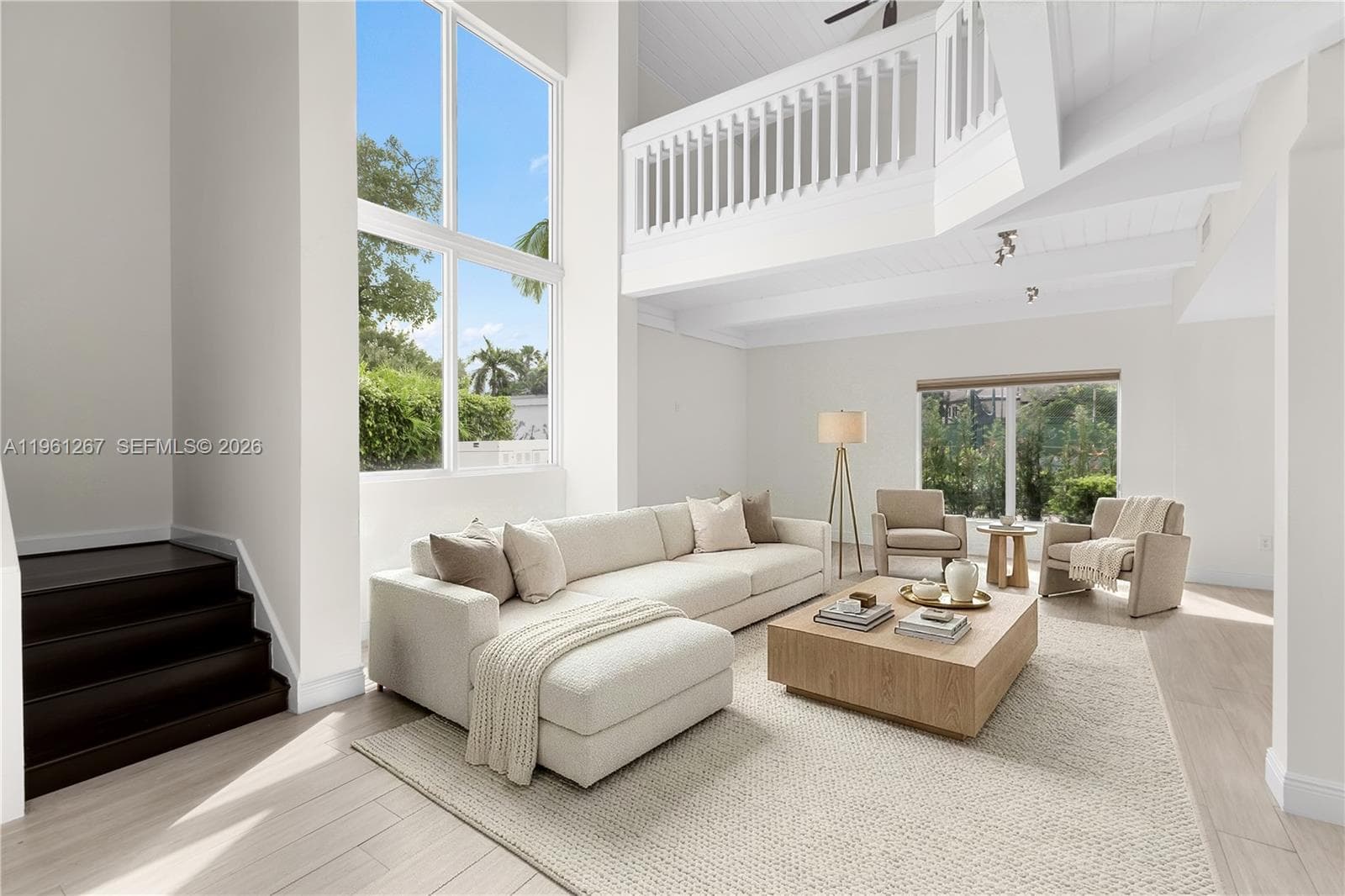 20205 W Oak Haven Cir, Miami FL 33179 — 1