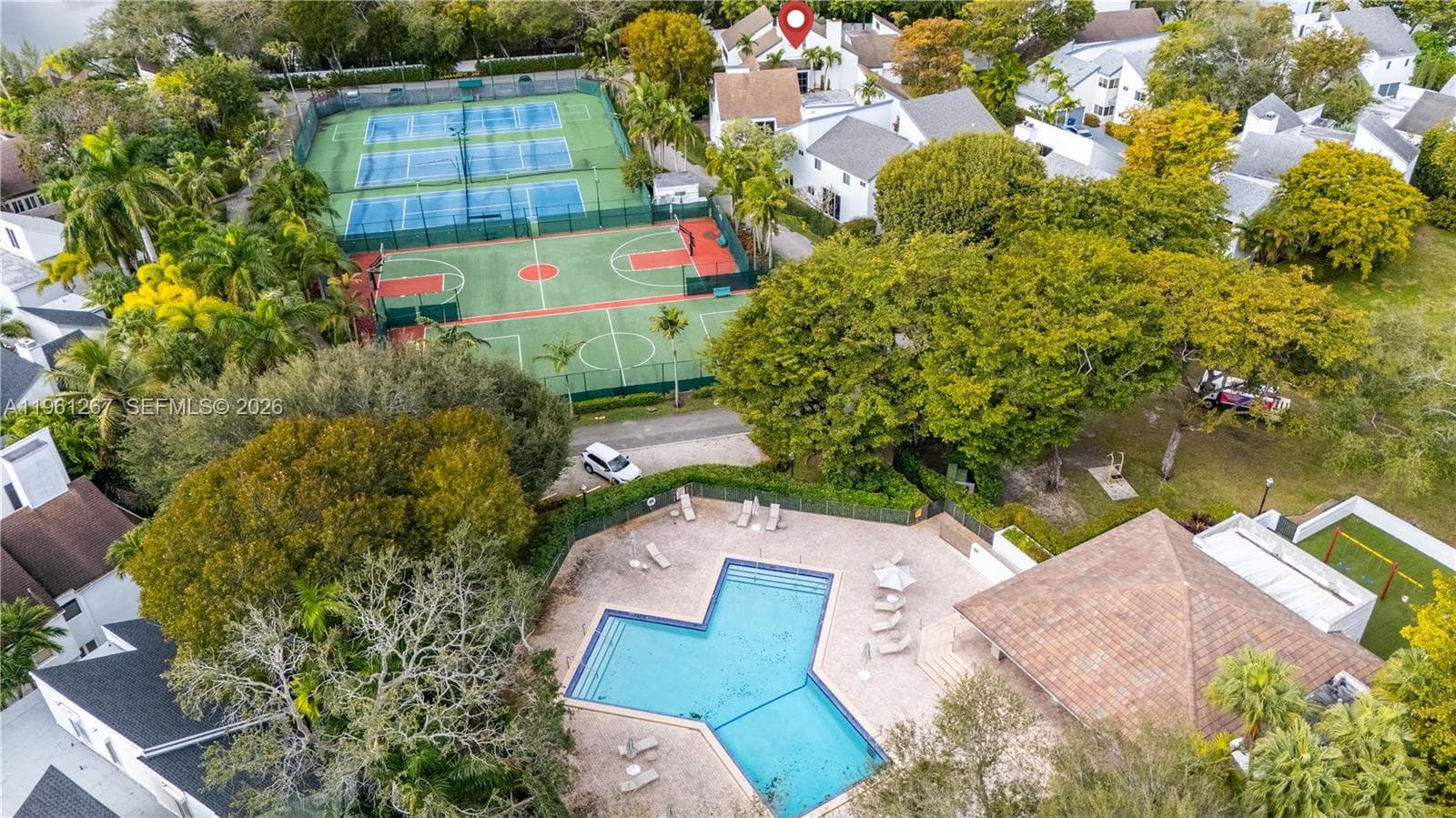 20205 W Oak Haven Cir, Miami FL 33179 — 28