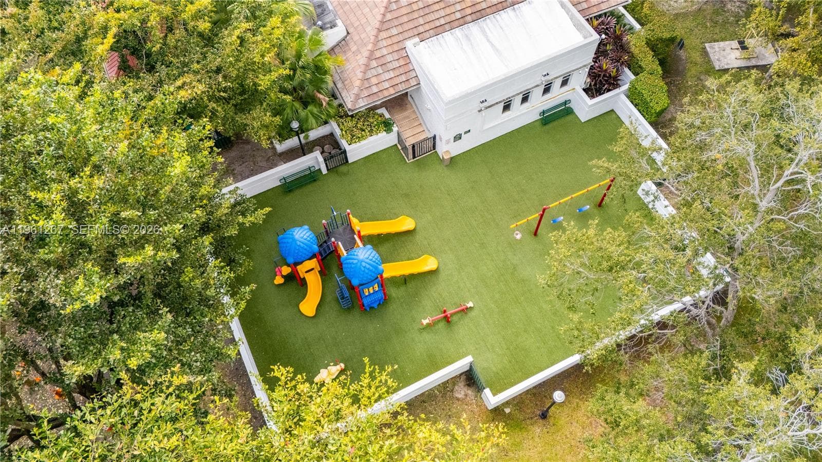 20205 W Oak Haven Cir, Miami FL 33179 — 29