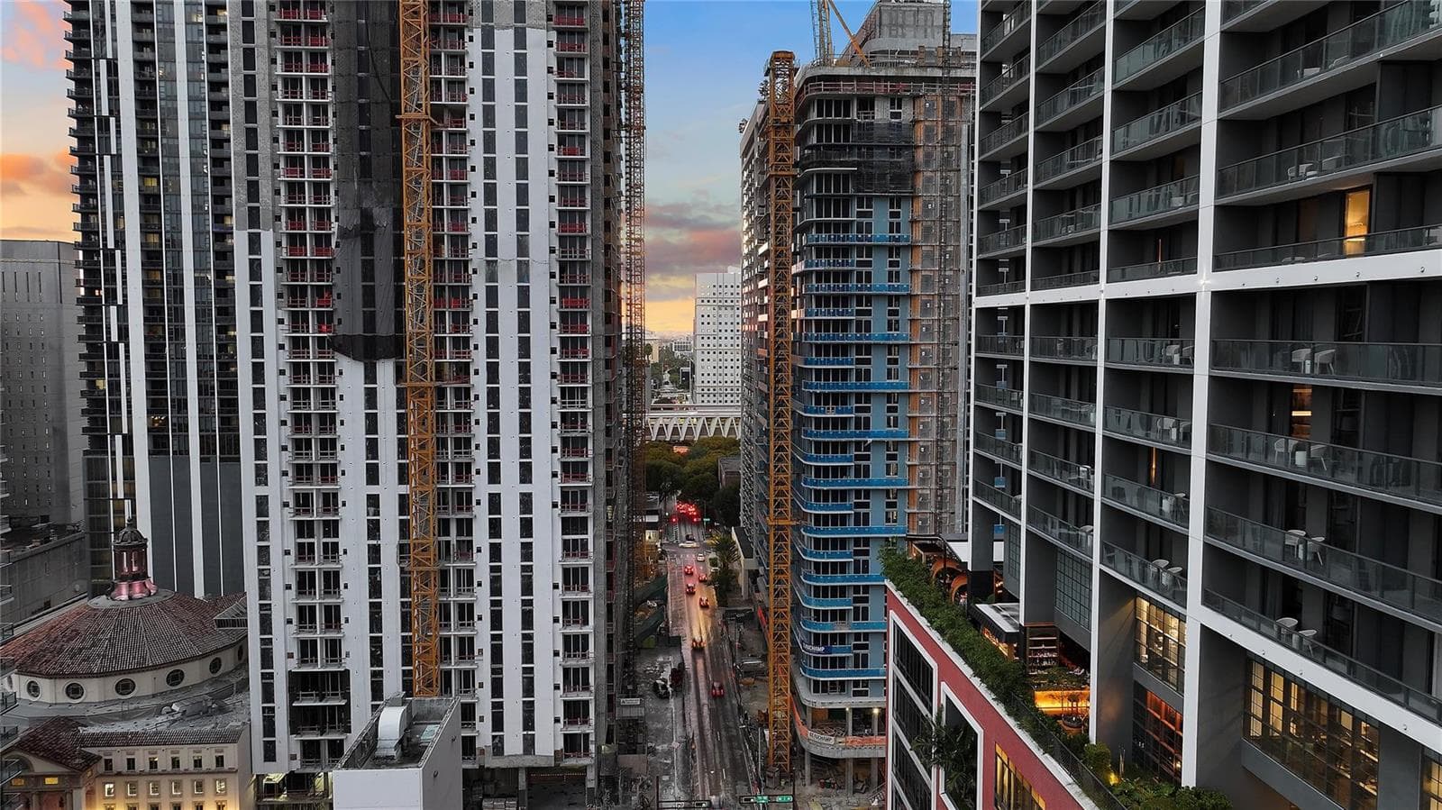 11 NE 6th Street # 907, Miami FL 33132 — 26