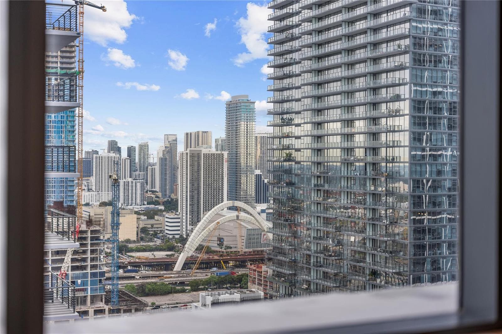 11 NE 6th Street # 907, Miami FL 33132 — 37