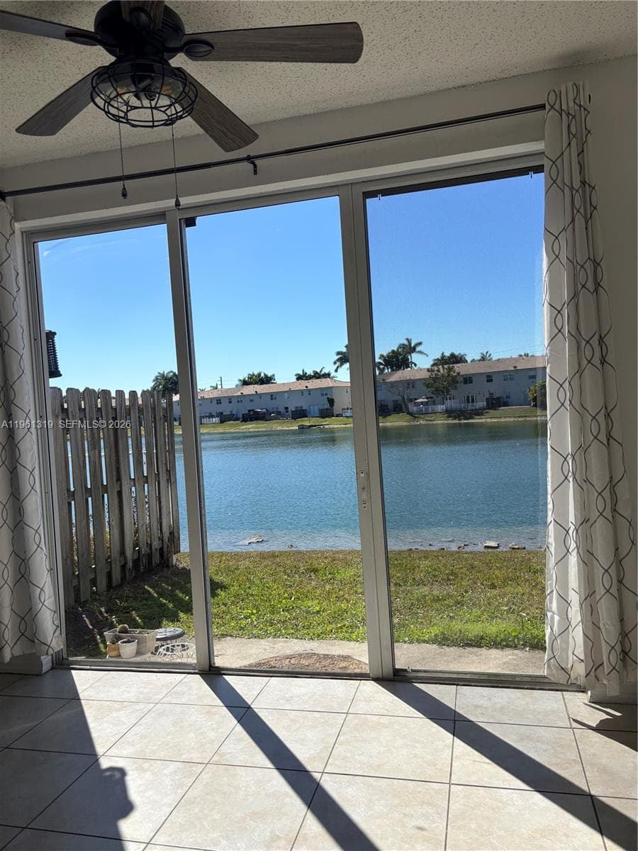 1044 NE 42nd Ter, Homestead FL 33033 — 7