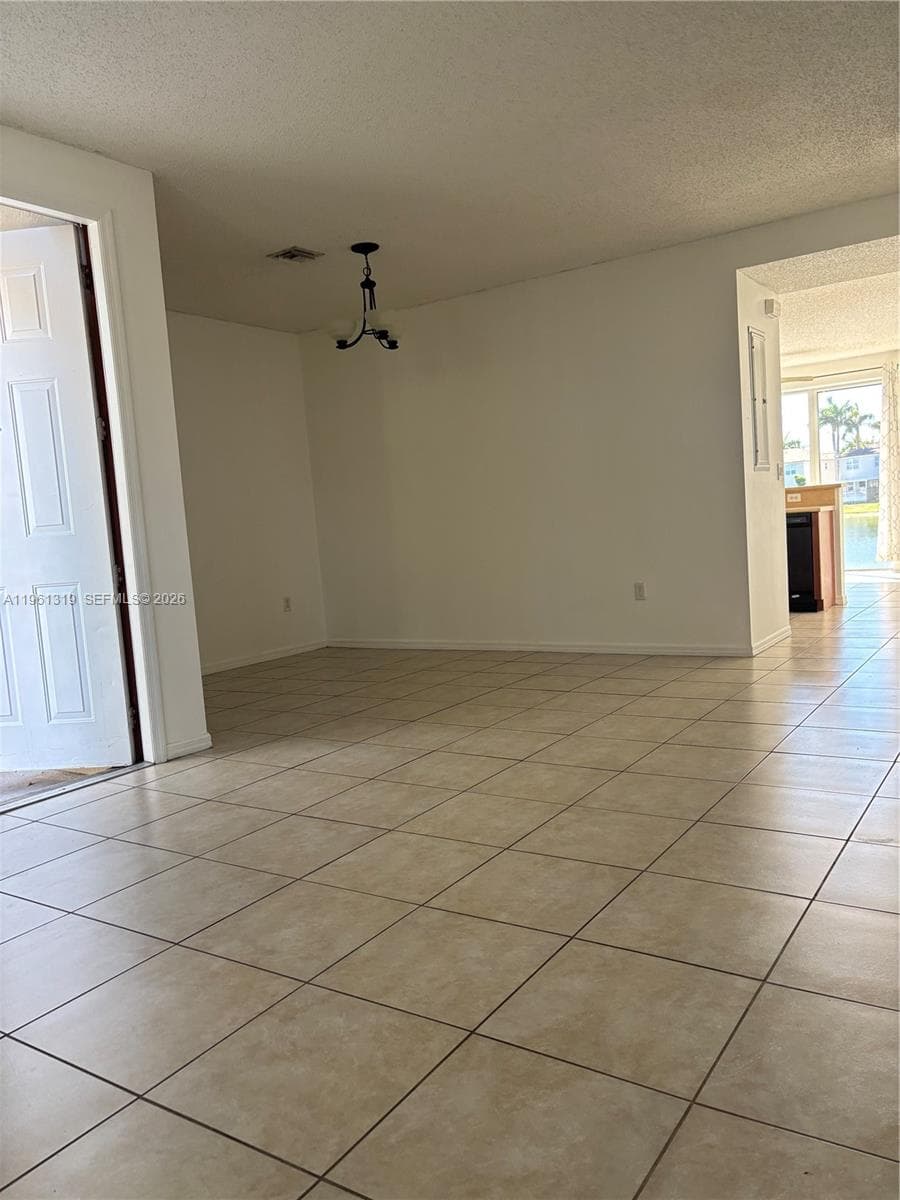 1044 NE 42nd Ter, Homestead FL 33033 — 3