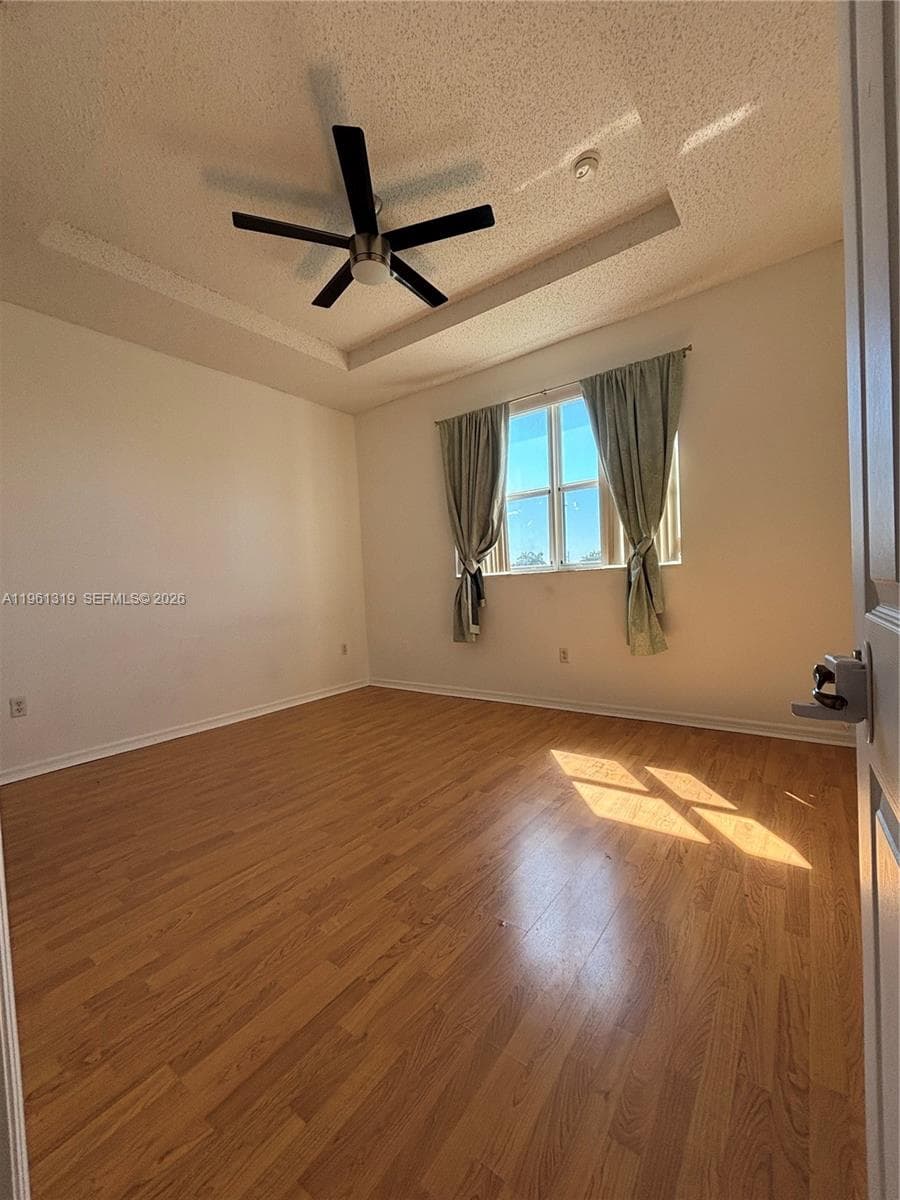 1044 NE 42nd Ter, Homestead FL 33033 — 9