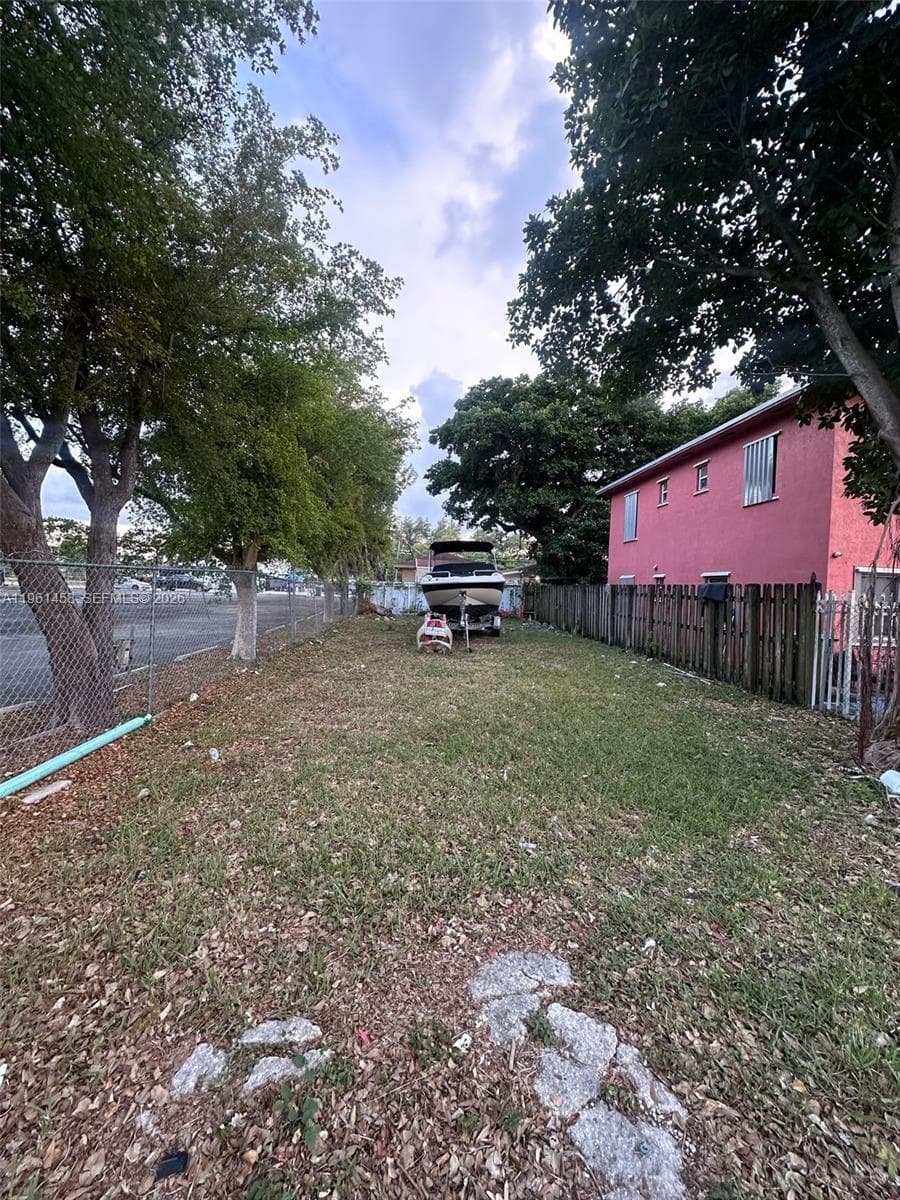 2754 NW 46th St, Miami FL 33142 — 1