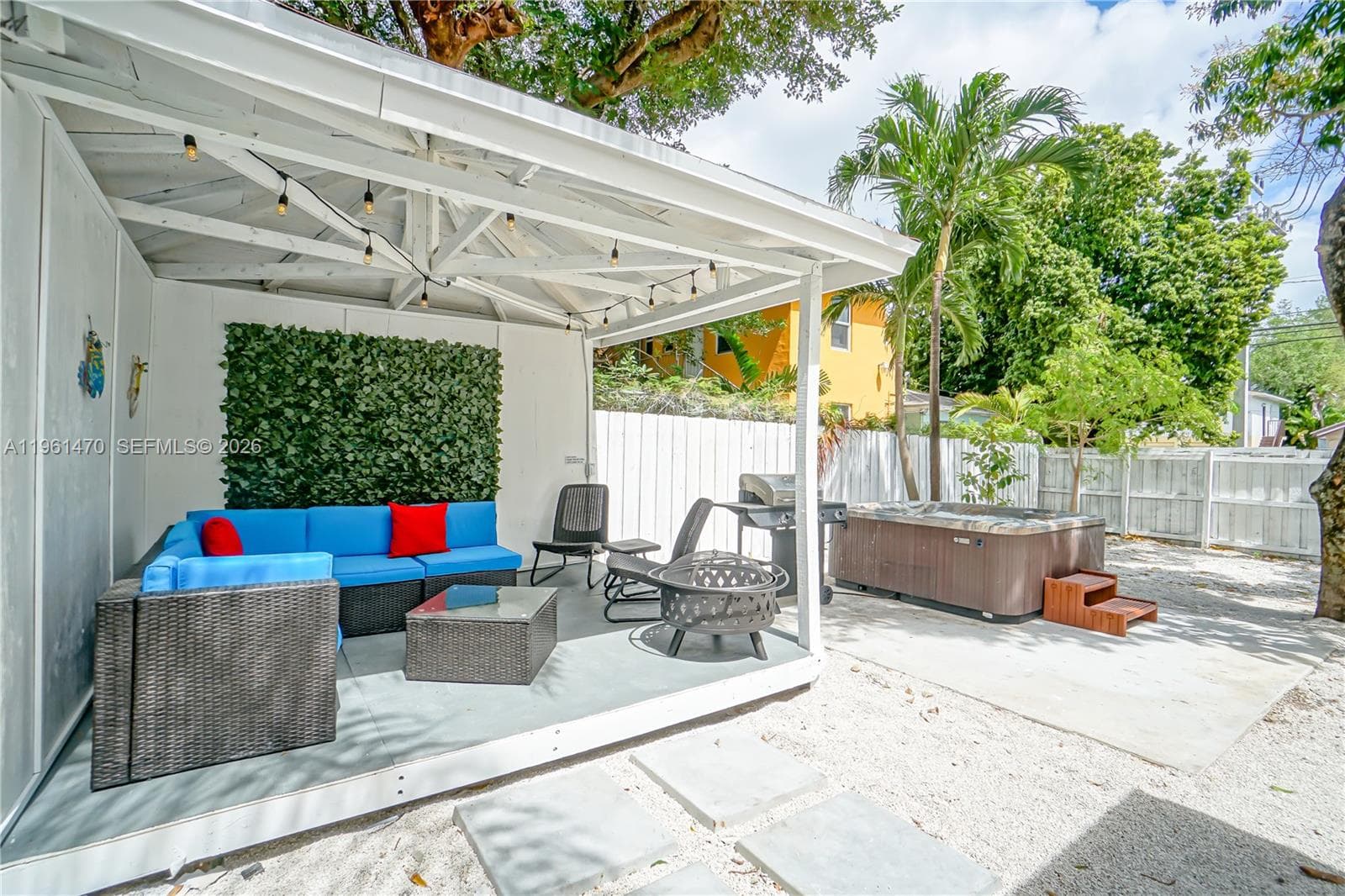 473 NE 61st St, Miami FL 33137 — 37