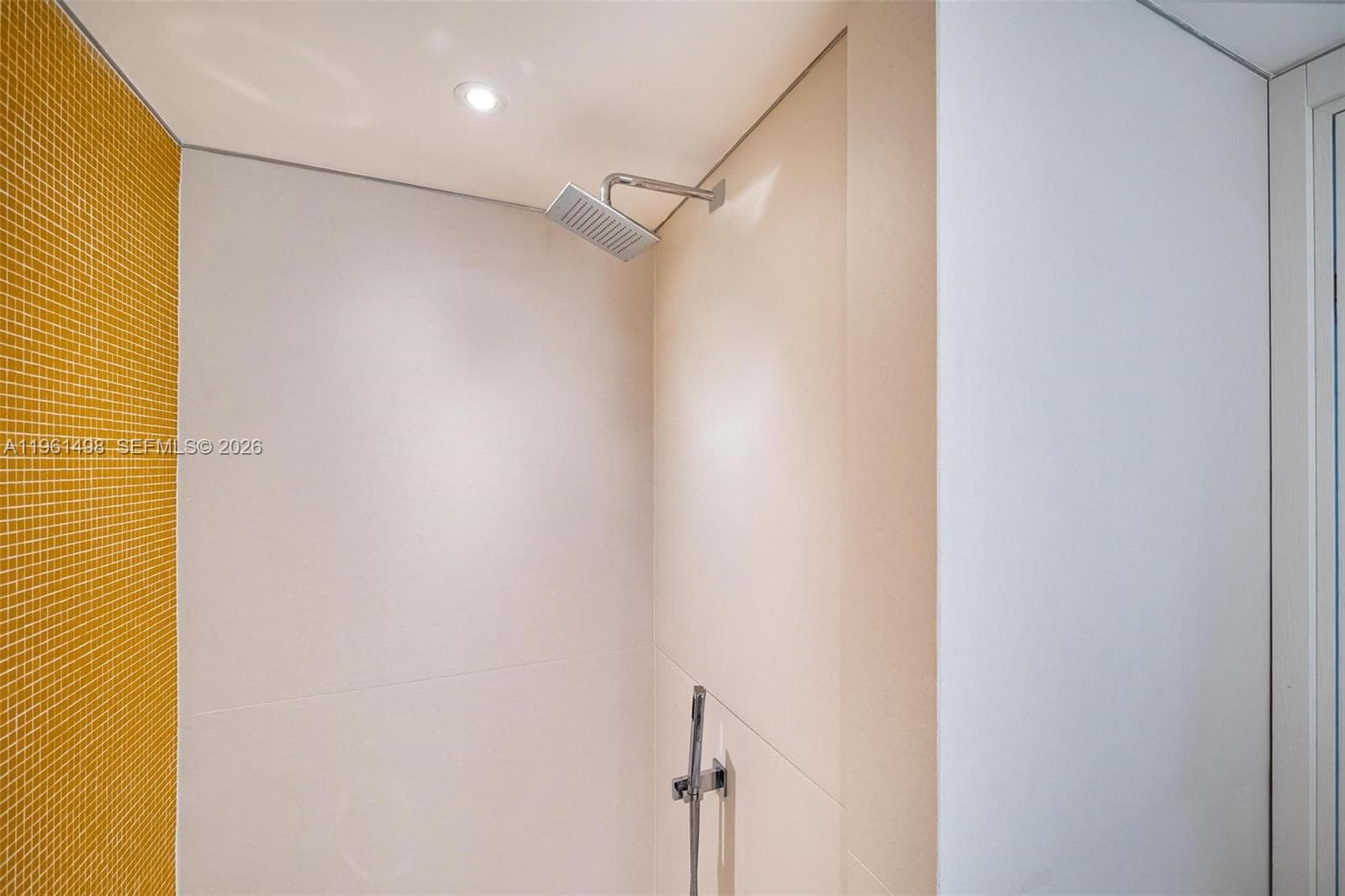 1331 Brickell Bay Dr # 33, Miami FL 33131 — 17