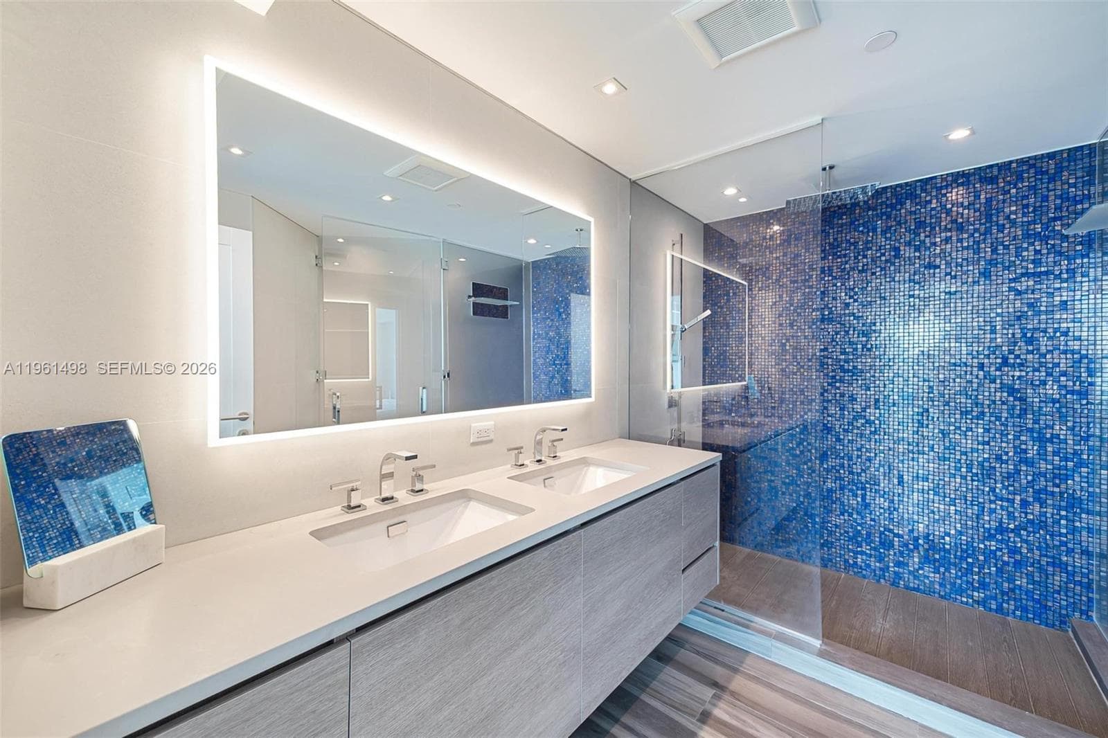 1331 Brickell Bay Dr # 33, Miami FL 33131 — 12