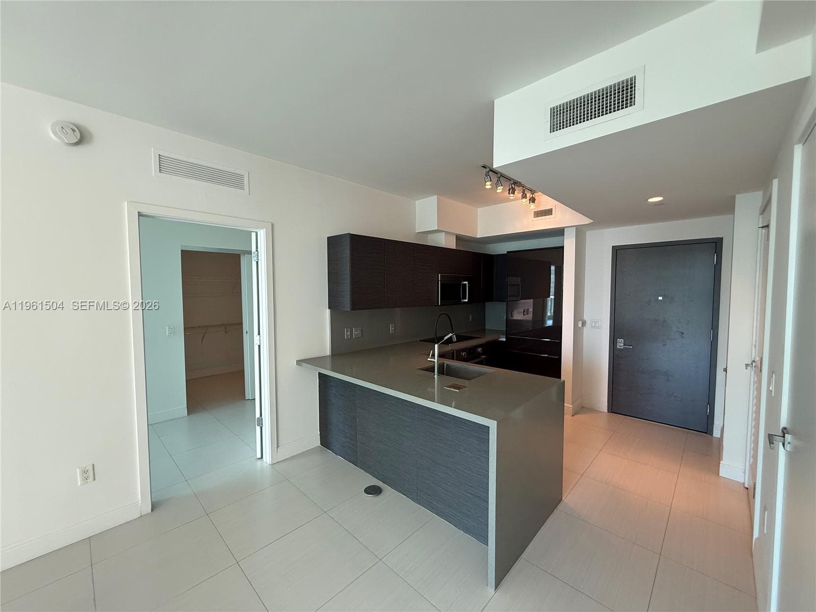 1080 Brickell Ave # 3204, Miami FL 33131 — 19