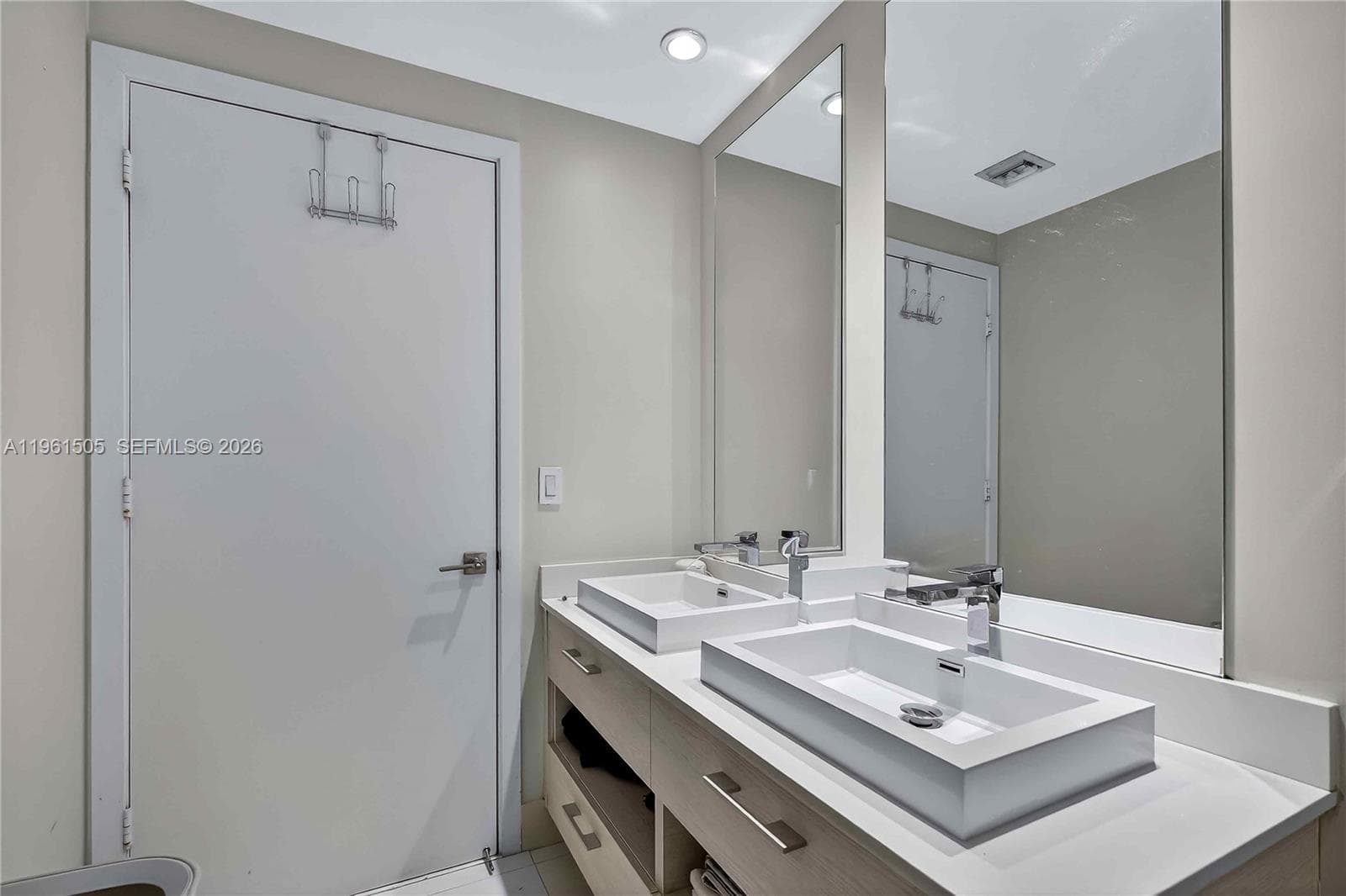 45 SW 9th St # 3807, Miami FL 33130 — 12