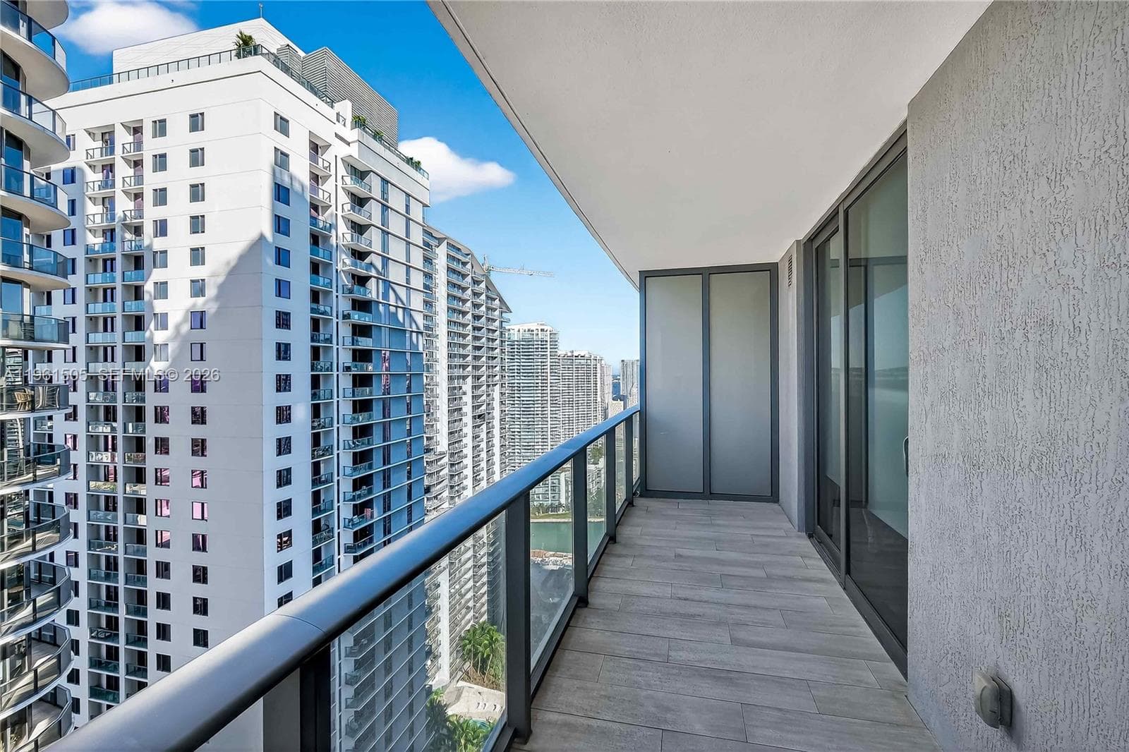 45 SW 9th St # 3807, Miami FL 33130 — 14