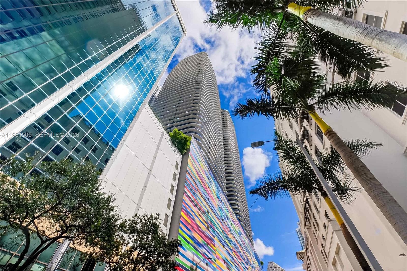45 SW 9th St # 3807, Miami FL 33130 — 55