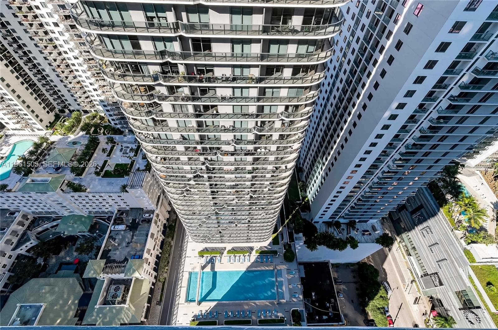 45 SW 9th St # 3807, Miami FL 33130 — 21