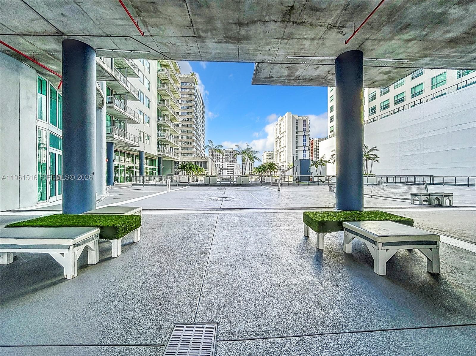 690 SW 1st Ct # 1232, Miami FL 33130 — 52