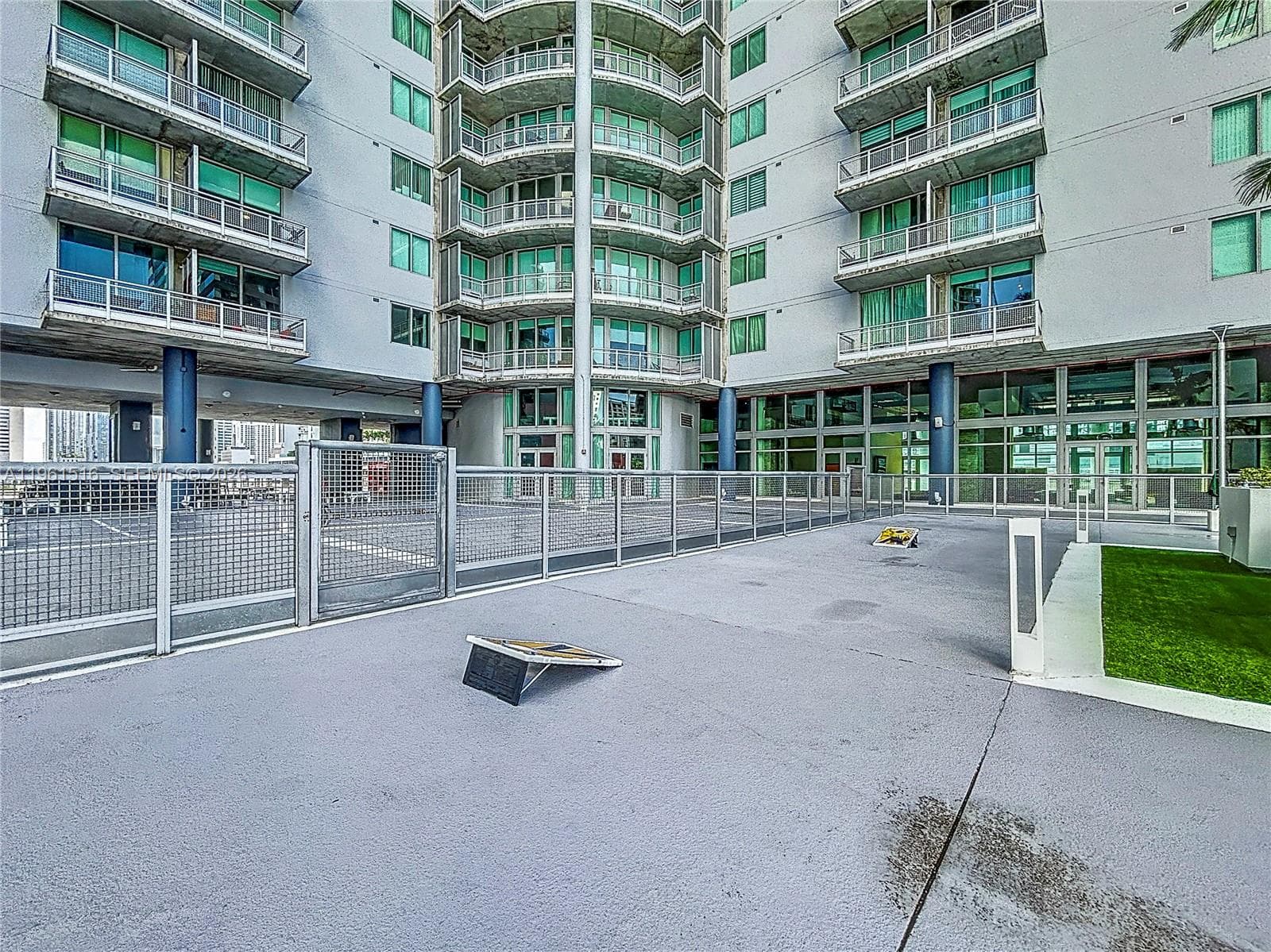 690 SW 1st Ct # 1232, Miami FL 33130 — 54