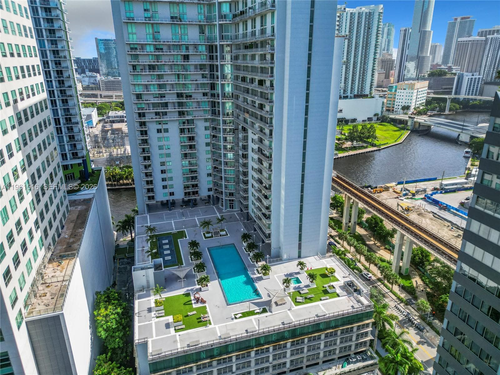 690 SW 1st Ct # 1232, Miami FL 33130 — 68