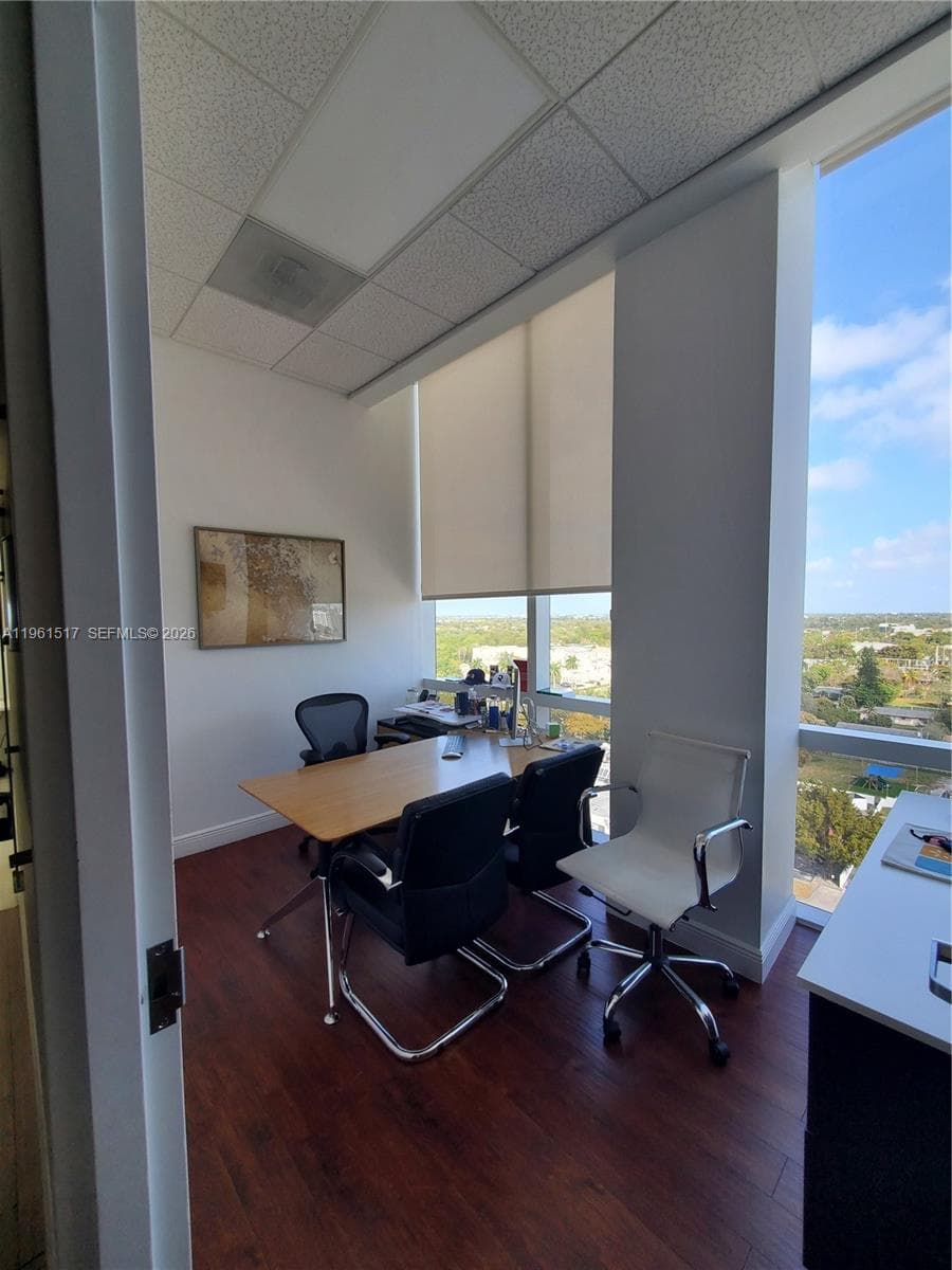 20200 W Dixie Hwy 1003 Hwy # 1003, Miami FL 33180 — 5