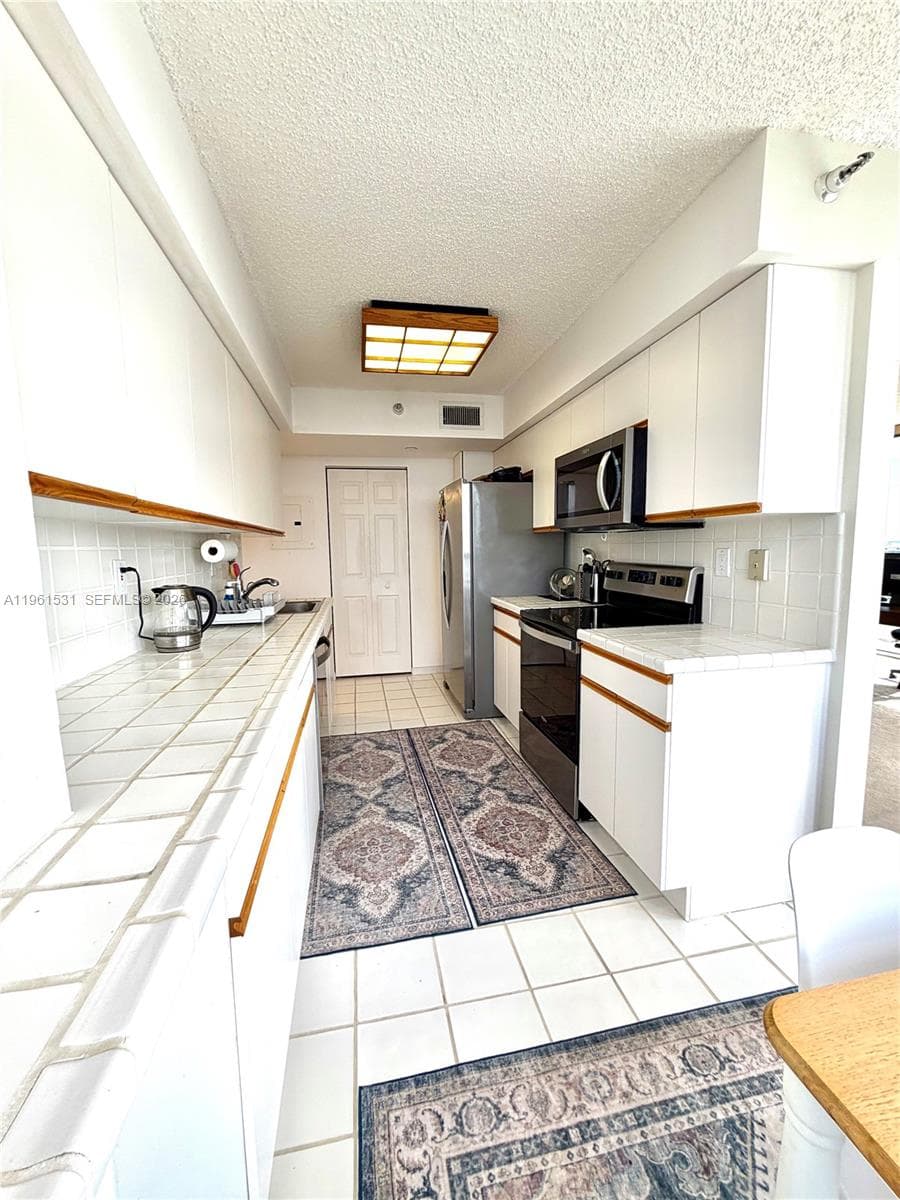 3530 Mystic Pointe Dr # 2605, Aventura FL 33180 — 11
