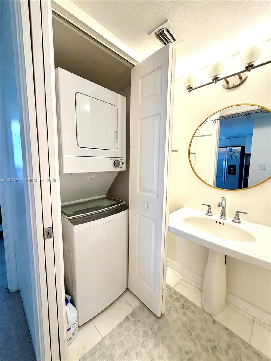 3530 Mystic Pointe Dr # 2605, Aventura FL 33180 — 21