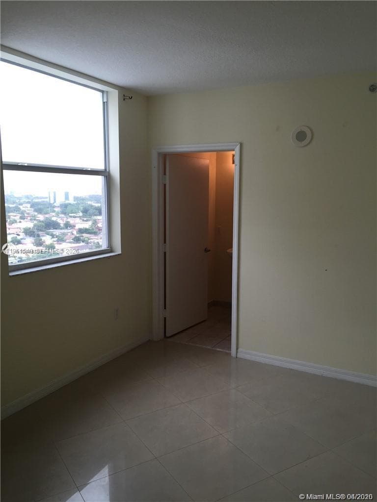 1 Glen Royal Pkwy # 1404, Miami FL 33125 — 5