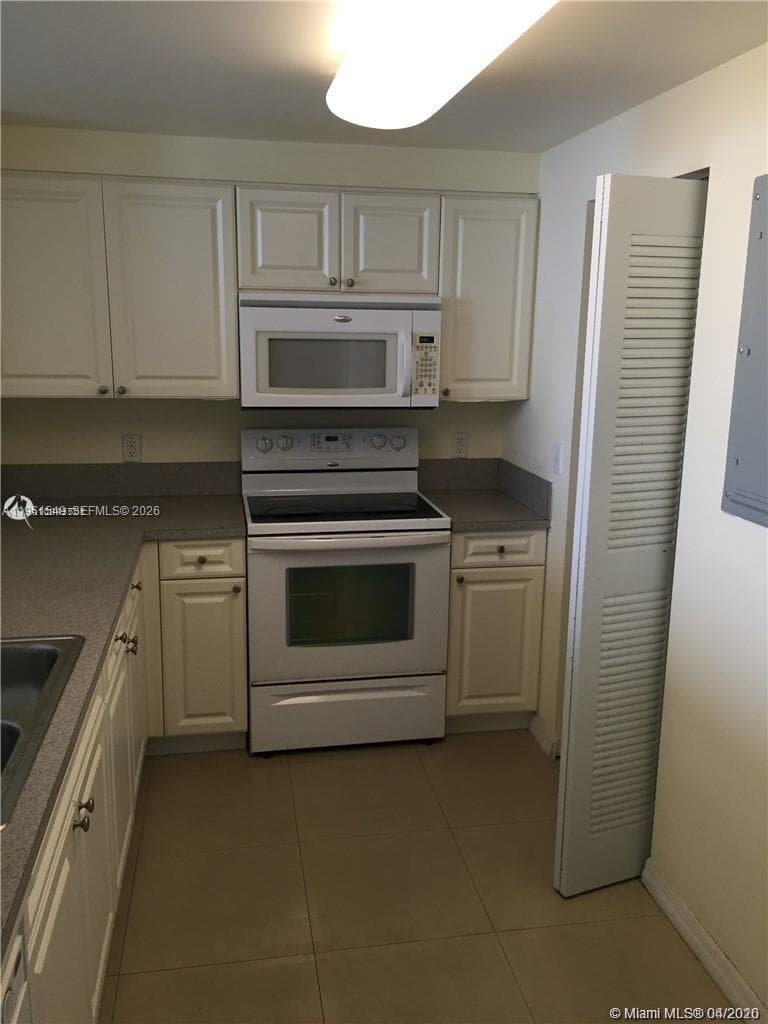 1 Glen Royal Pkwy # 1404, Miami FL 33125 — 11