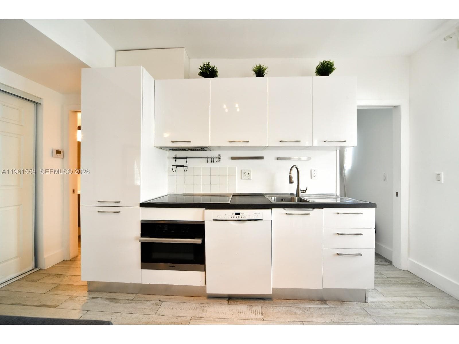 811 Jefferson Ave # 204, Miami Beach FL 33139 — 6