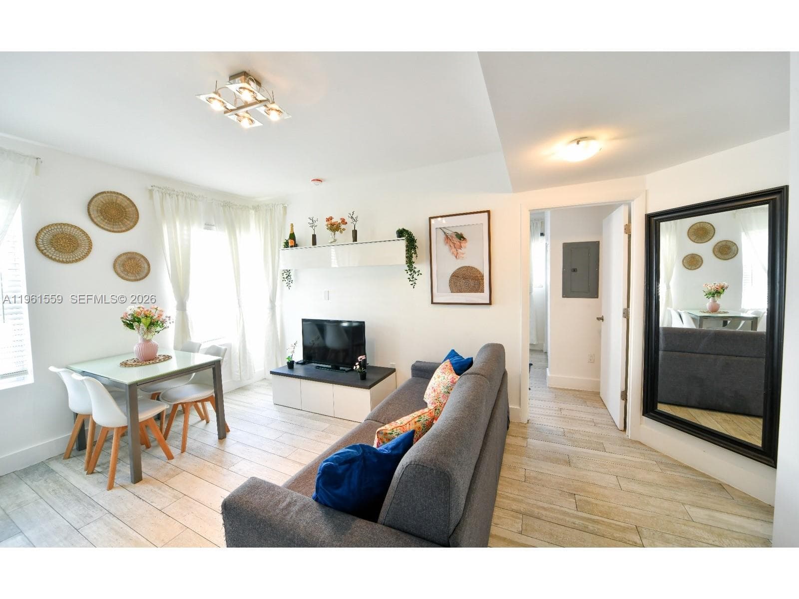 811 Jefferson Ave # 204, Miami Beach FL 33139 — 1