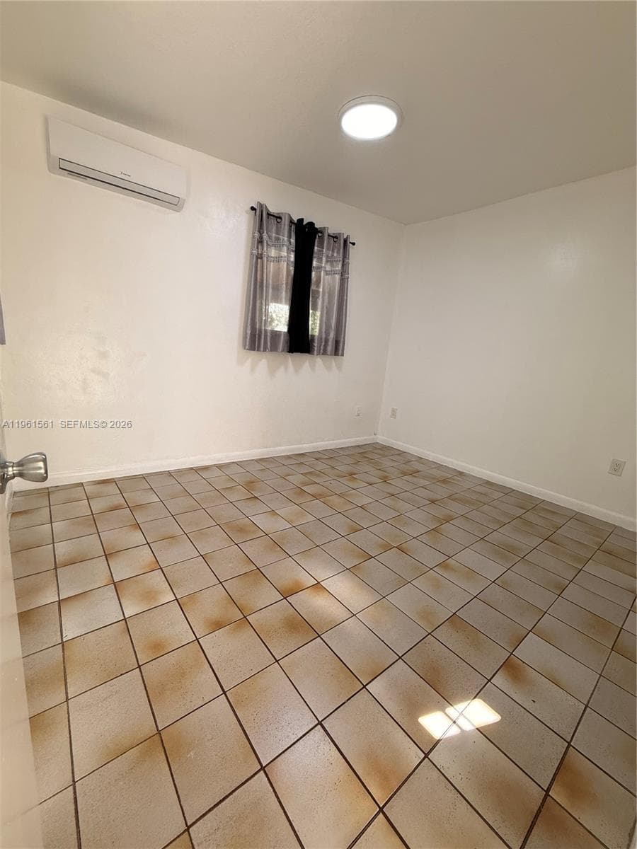 1037 SW 20th Ave # 2, Miami FL 33135 — 7