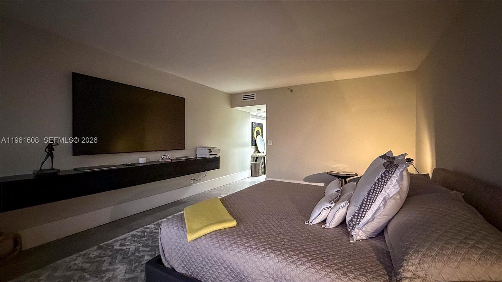 2000 Island Blvd # 2404, Aventura FL 33160 — 27