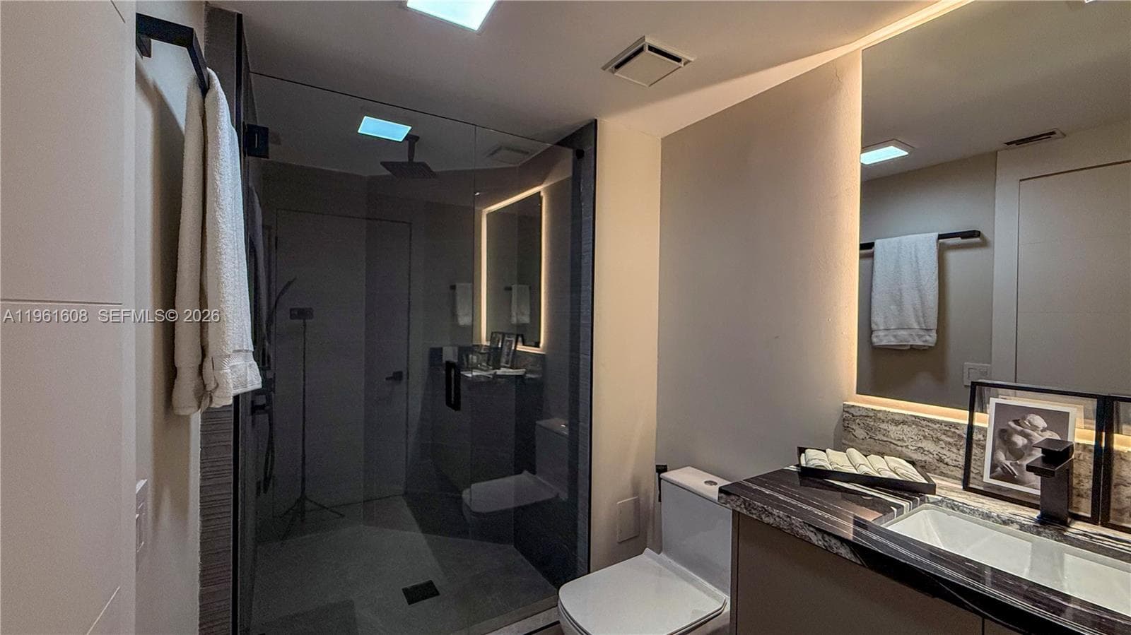 2000 Island Blvd # 2404, Aventura FL 33160 — 25