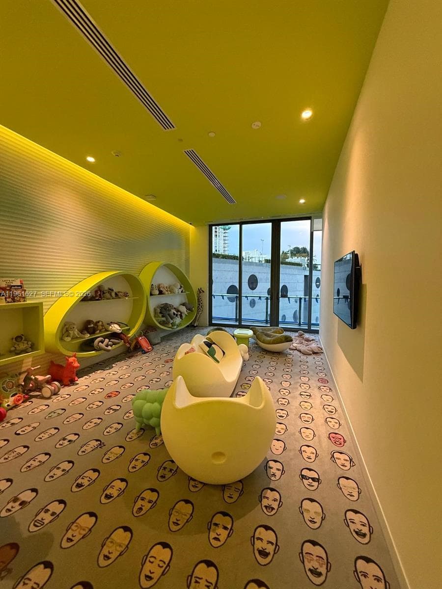 501 NE 31st St # 1808, Miami FL 33137 — 47