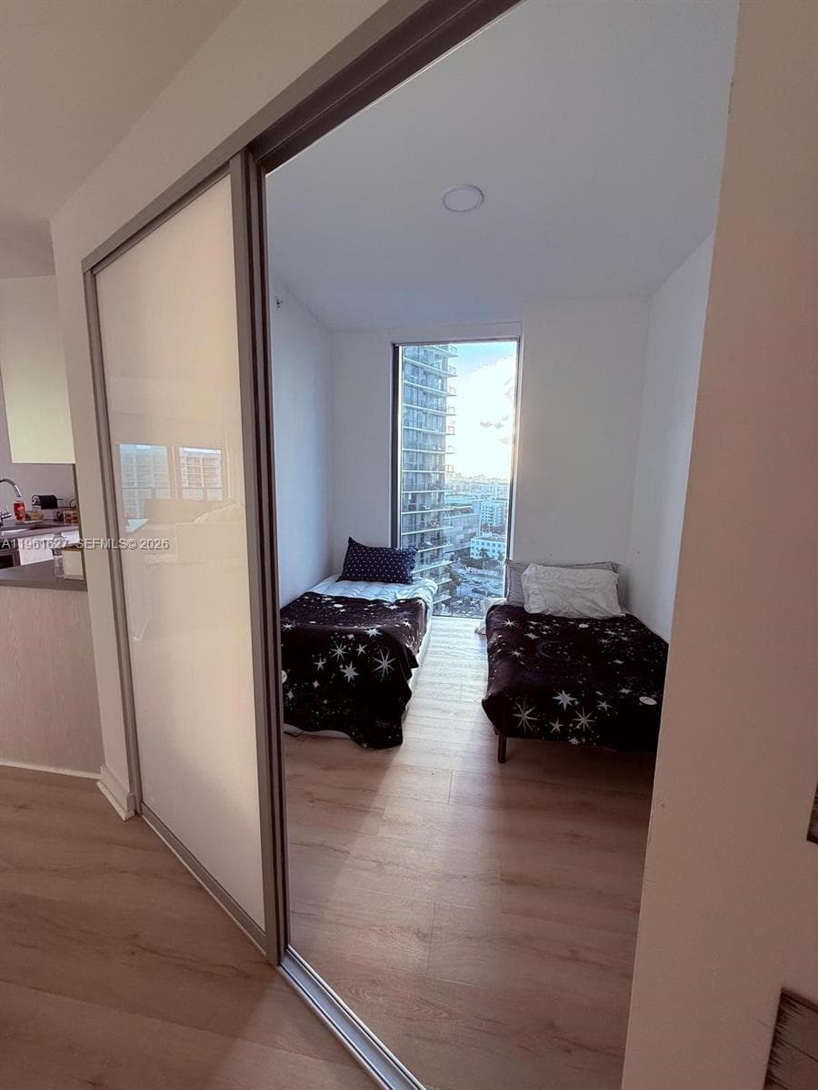 501 NE 31st St # 1808, Miami FL 33137 — 33