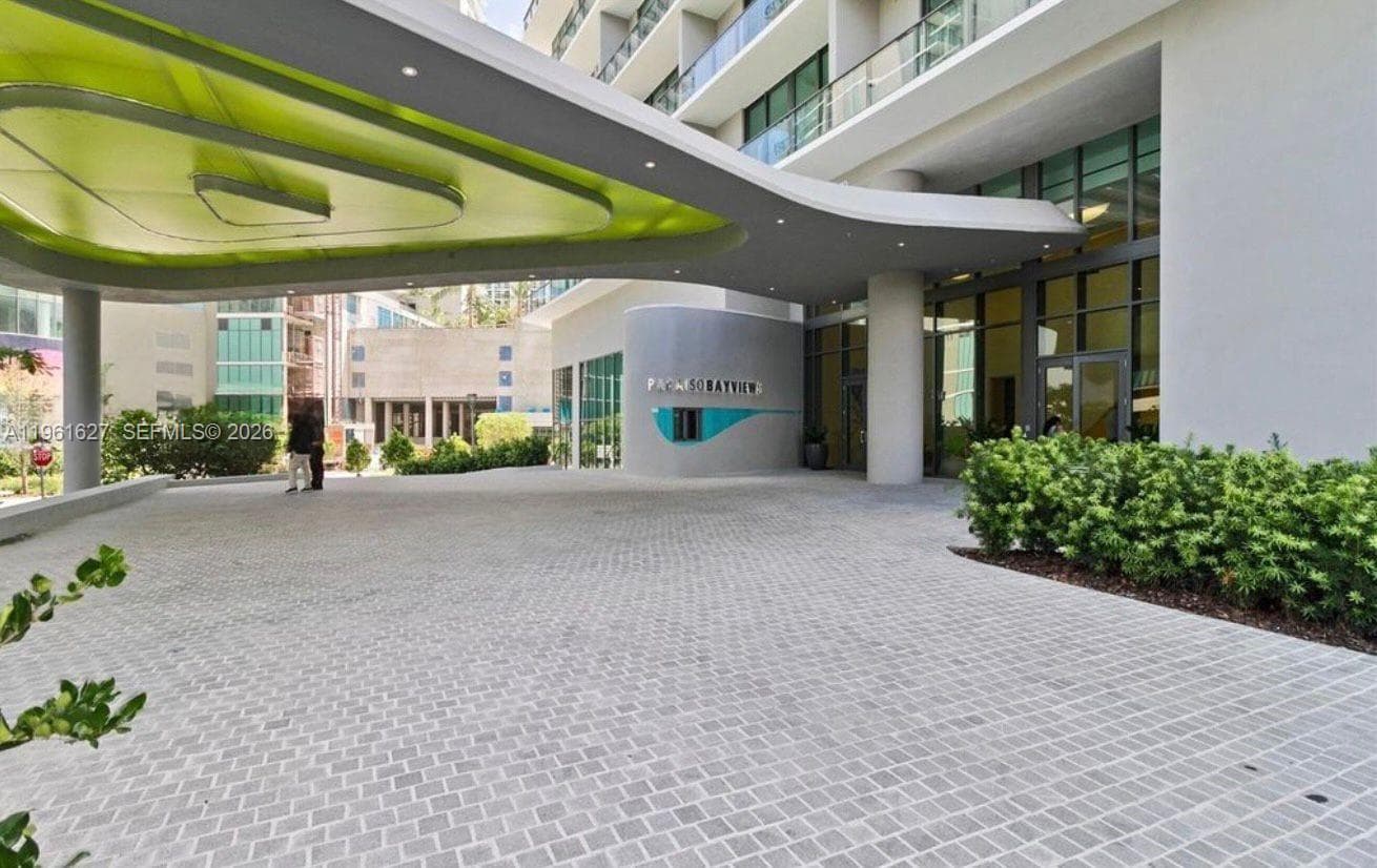 501 NE 31st St # 1808, Miami FL 33137 — 54