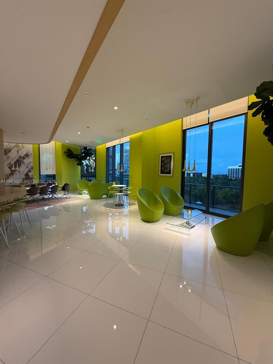 501 NE 31st St # 1808, Miami FL 33137 — 48