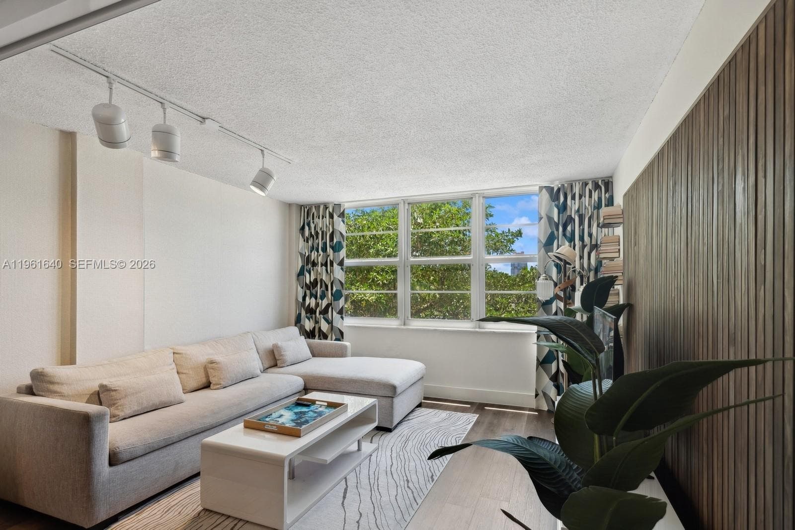 1020 Meridian Ave # 403, Miami Beach FL 33139 — 3