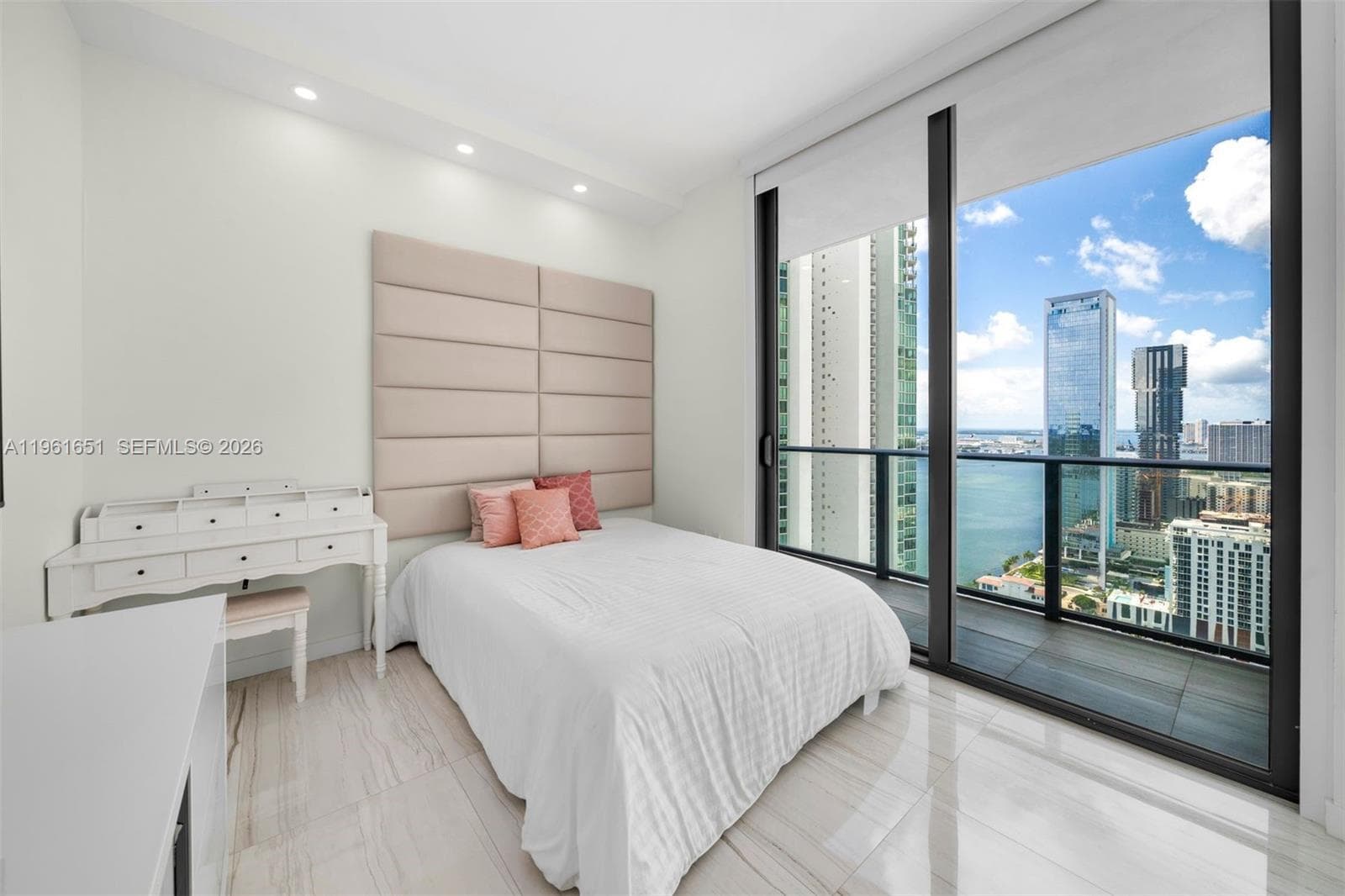 480 NE 31st St # 3401, Miami FL 33137 — 9
