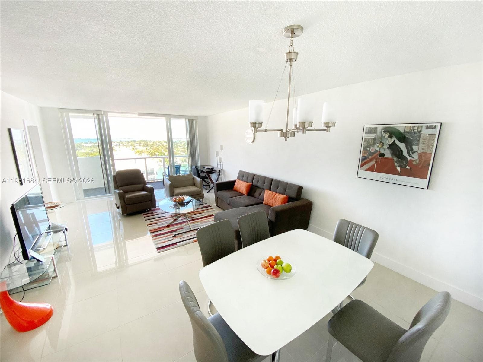 5601 Collins Ave # 1423, Miami Beach FL 33140 — 2