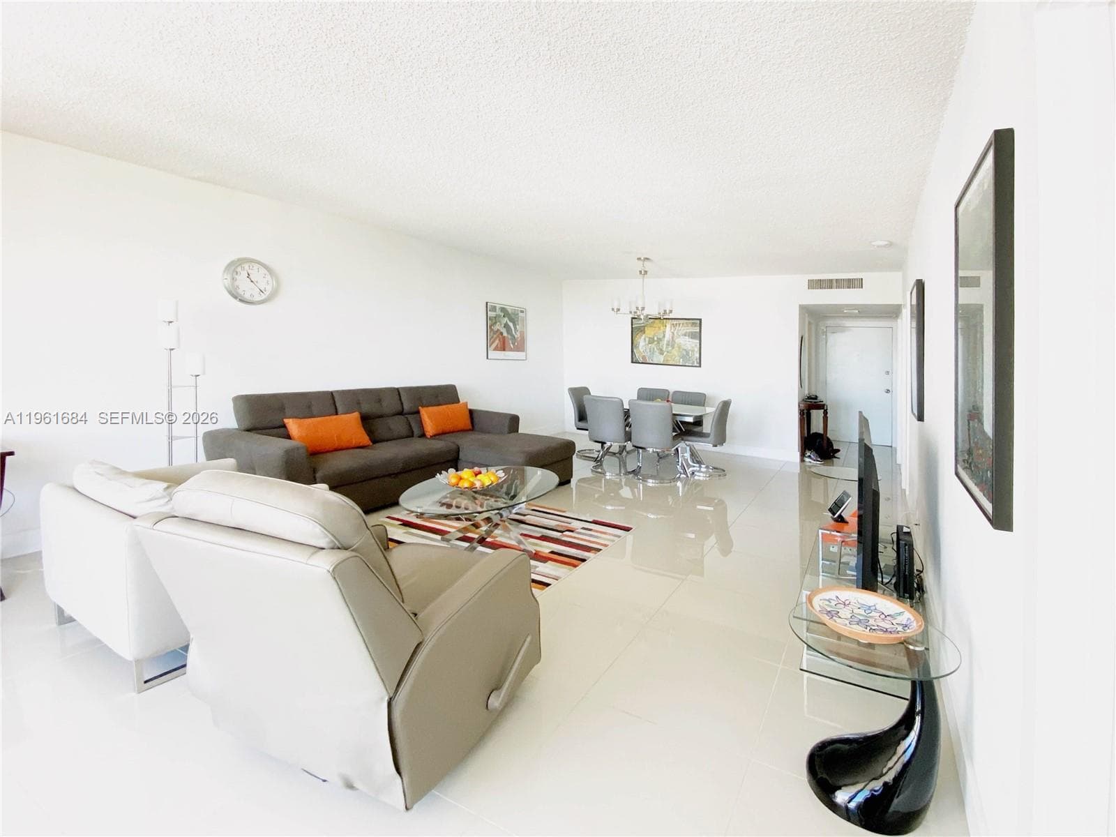 5601 Collins Ave # 1423, Miami Beach FL 33140 — 4