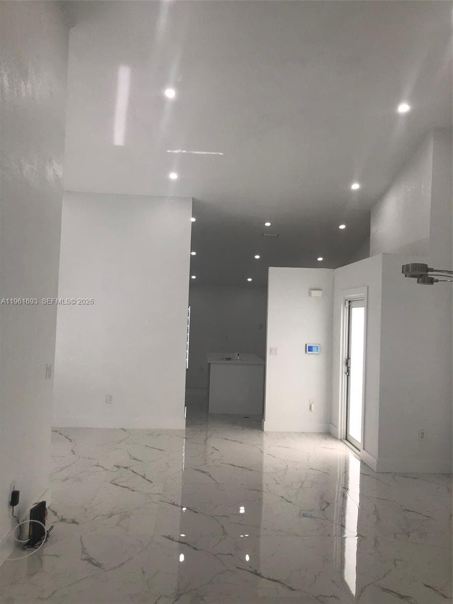 5531 NW 188th St, Miami Gardens FL 33055 — 9