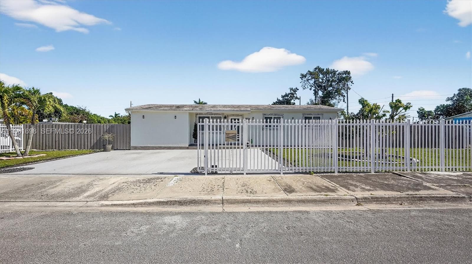 22301 SW 117th Pl, Miami FL 33170 — 3