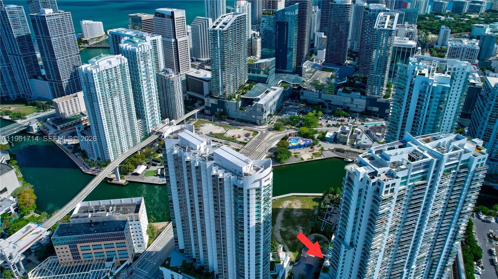 90 SW 3rd St, Miami FL 33130 — 34