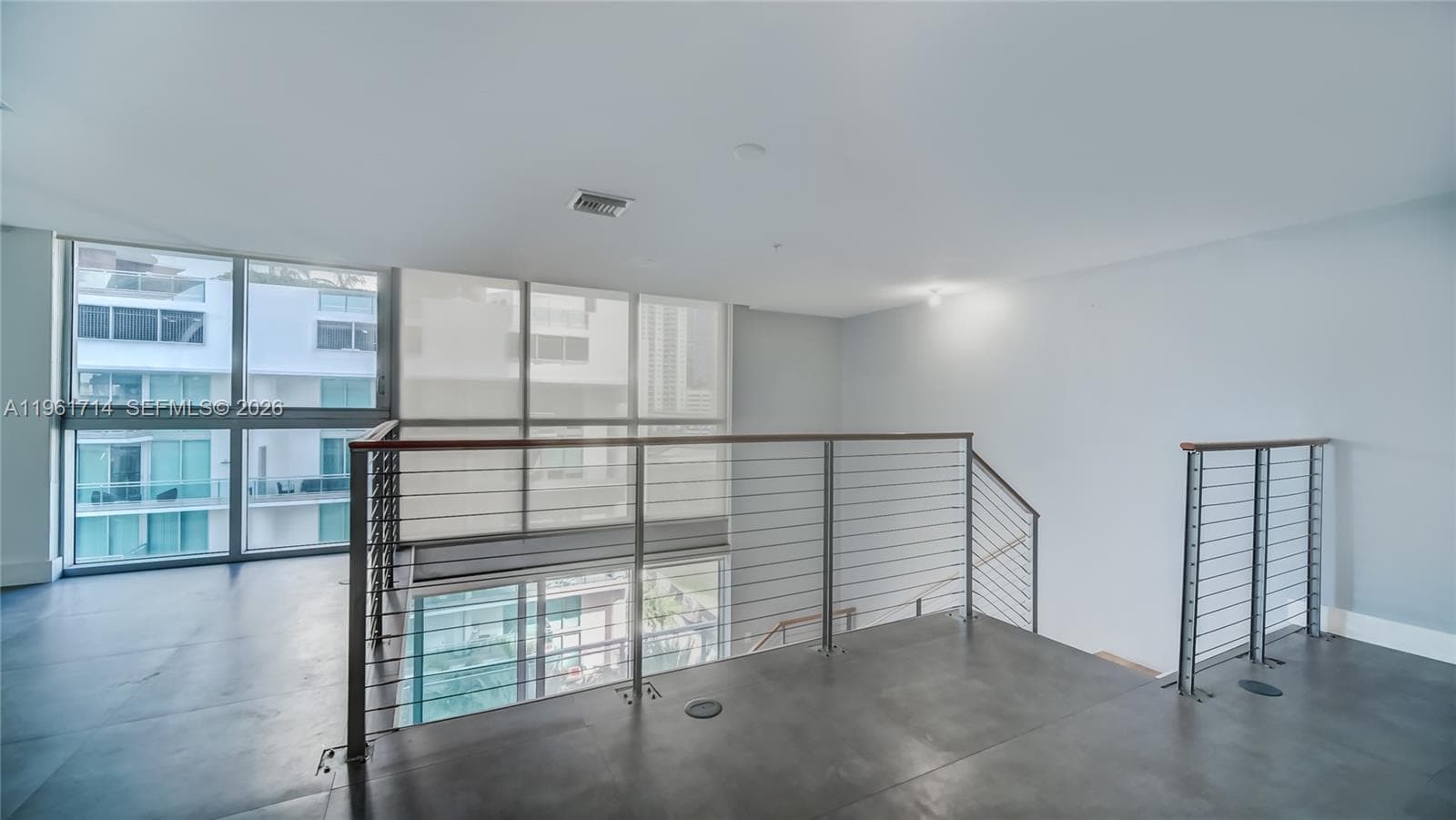 90 SW 3rd St, Miami FL 33130 — 19