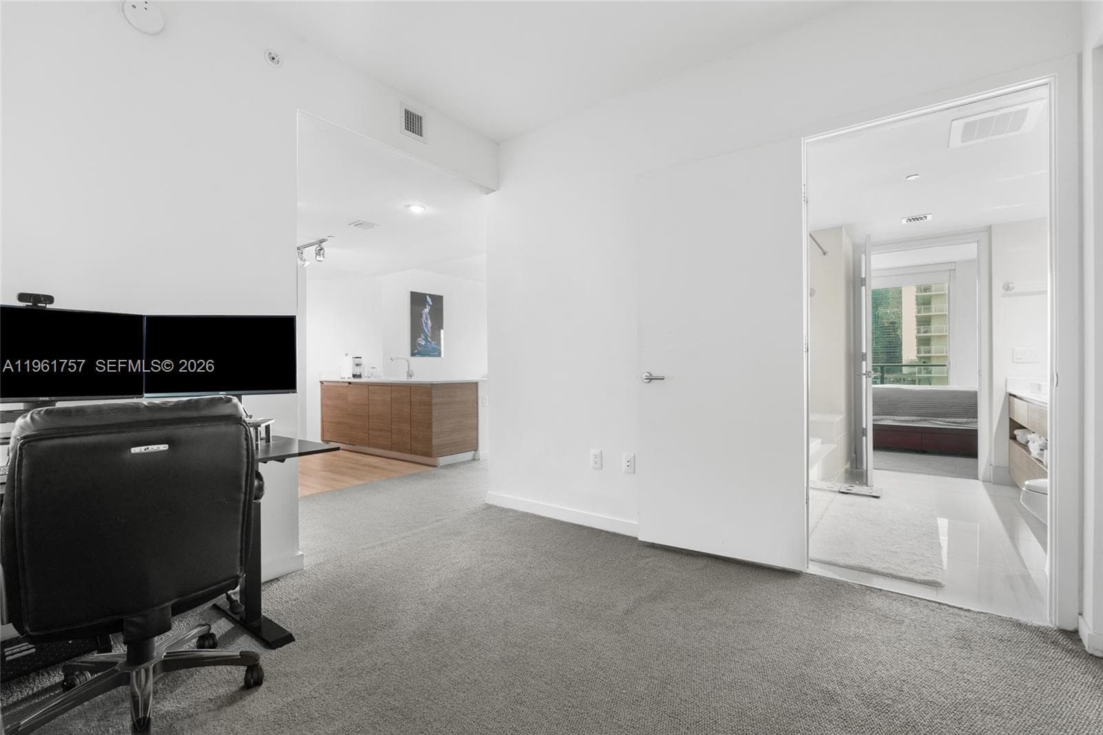 1100 S Miami Ave # 1602, Miami FL 33130 — 23