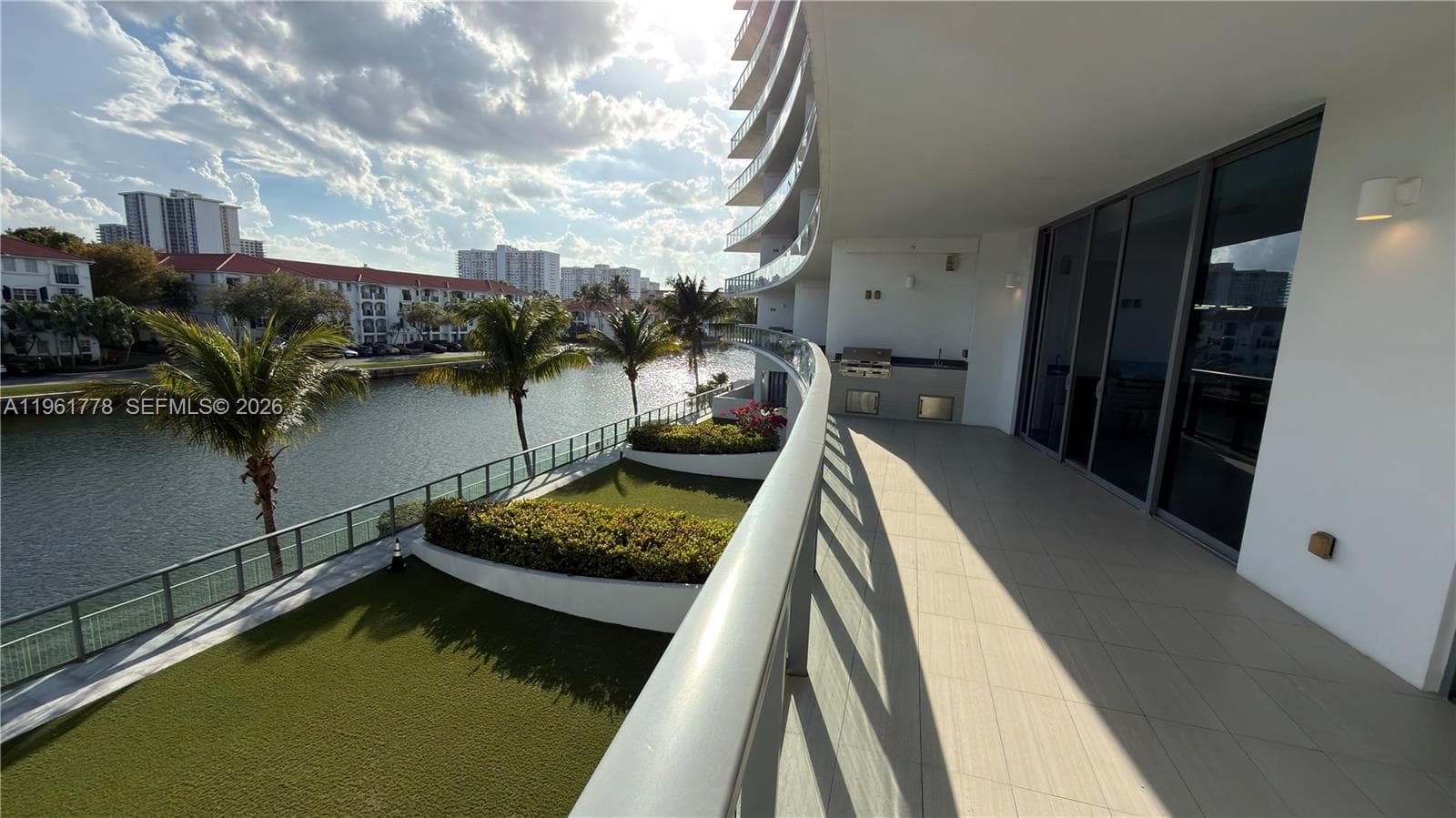 3250 NE 188th St # 204, Aventura FL 33180 — 6