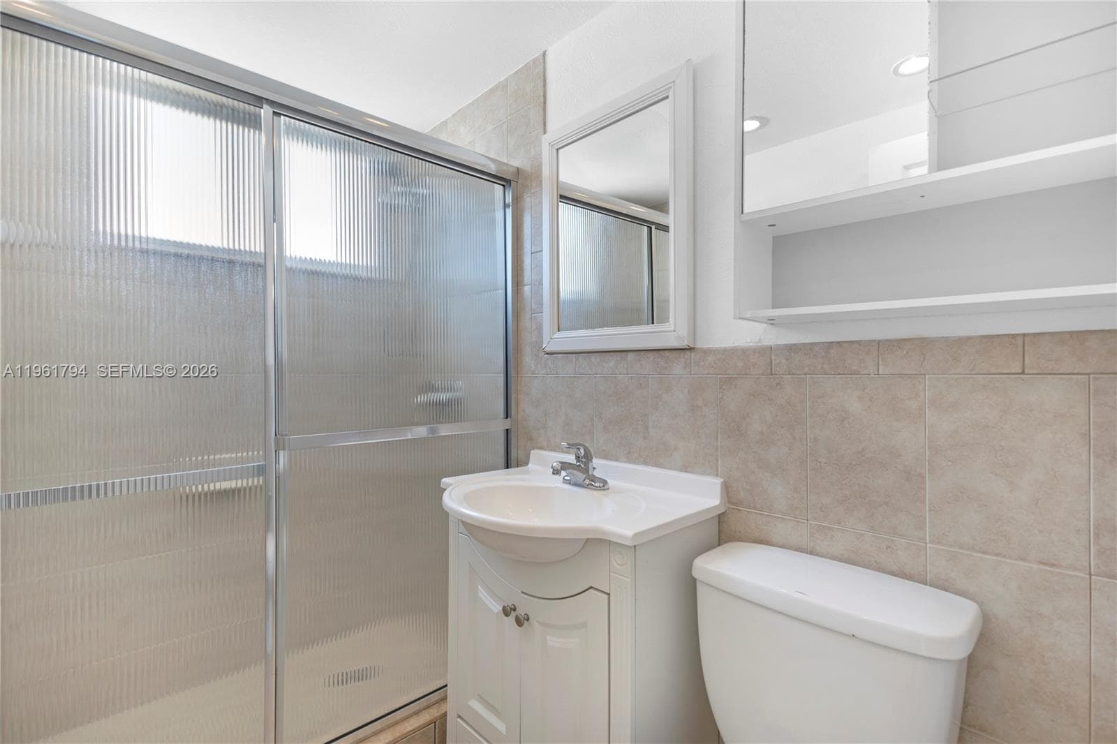 315 69th St # 112, Miami Beach FL 33141 — 16