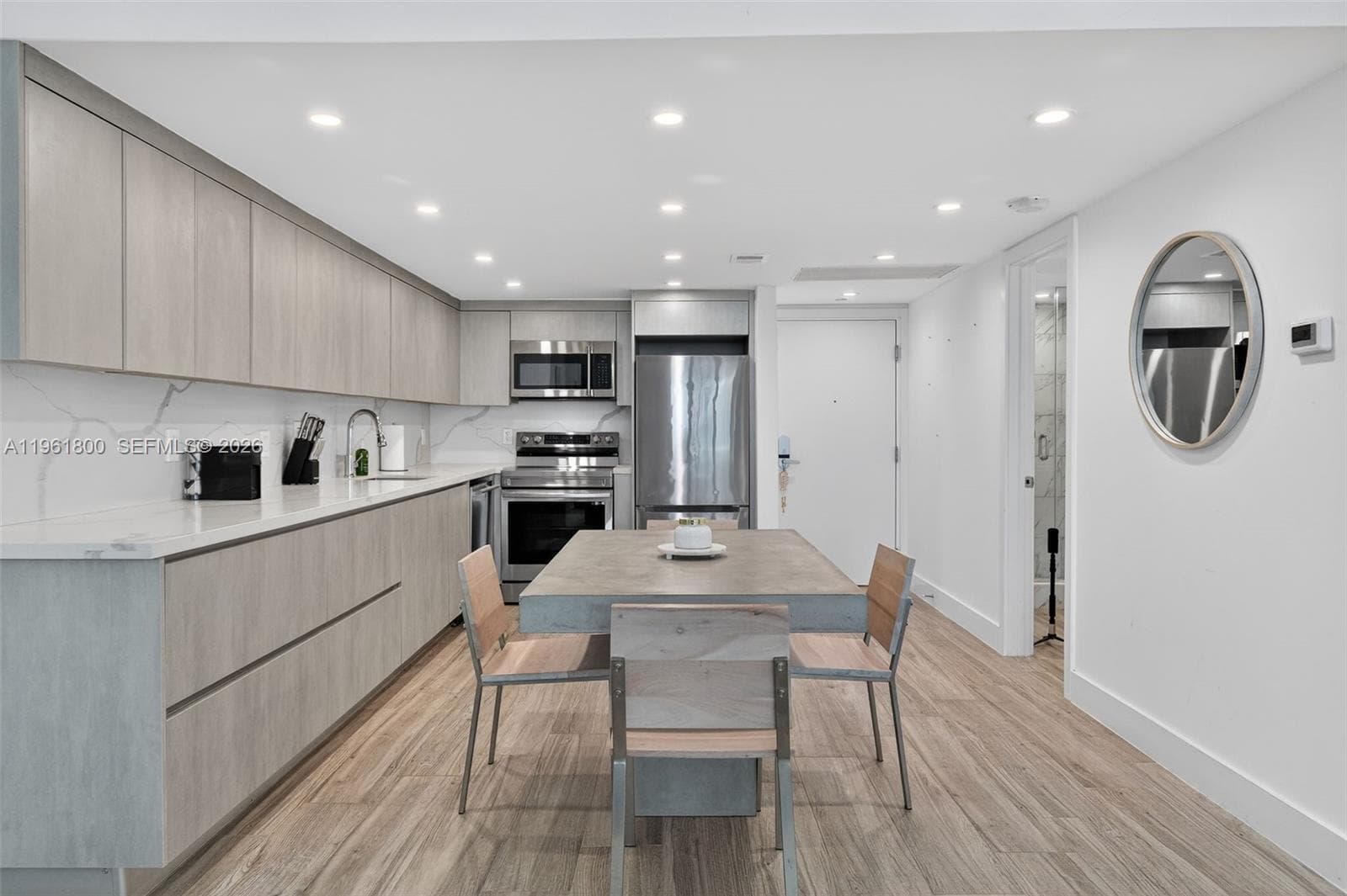 2301 Collins Ave # 943, Miami Beach FL 33139 — 23