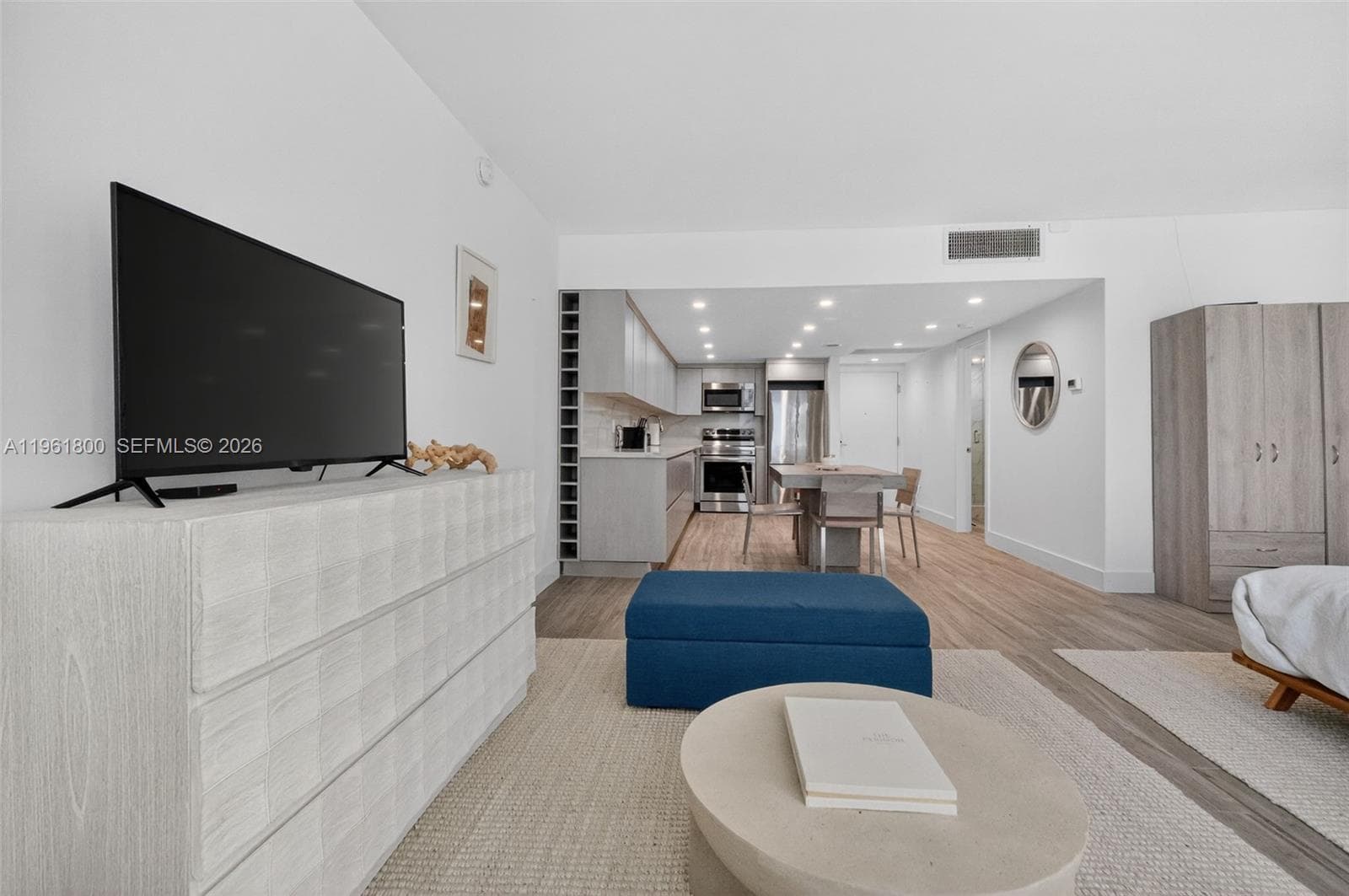2301 Collins Ave # 943, Miami Beach FL 33139 — 32