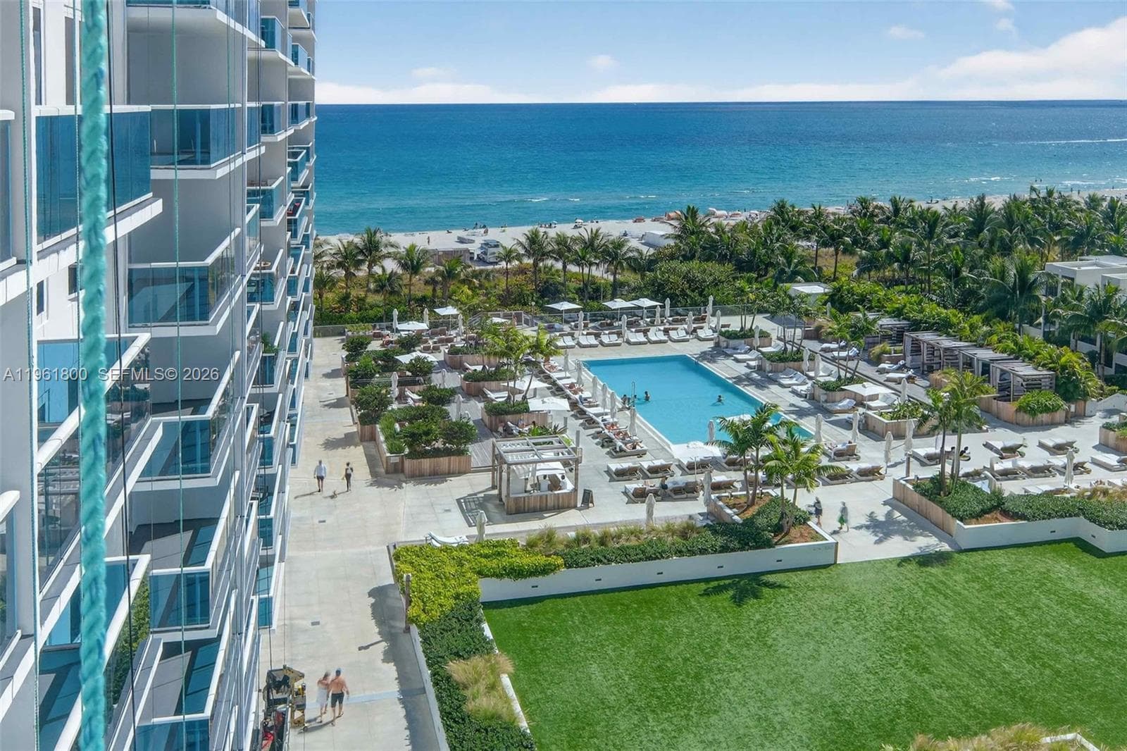 2301 Collins Ave # 943, Miami Beach FL 33139 — 35